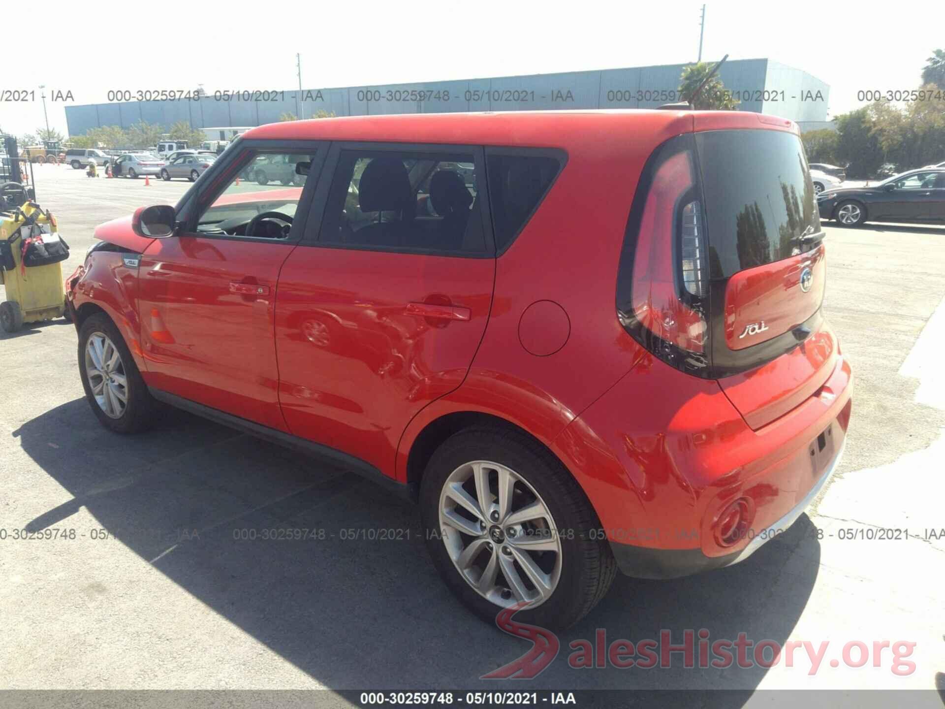 KNDJP3A55J7557751 2018 KIA SOUL