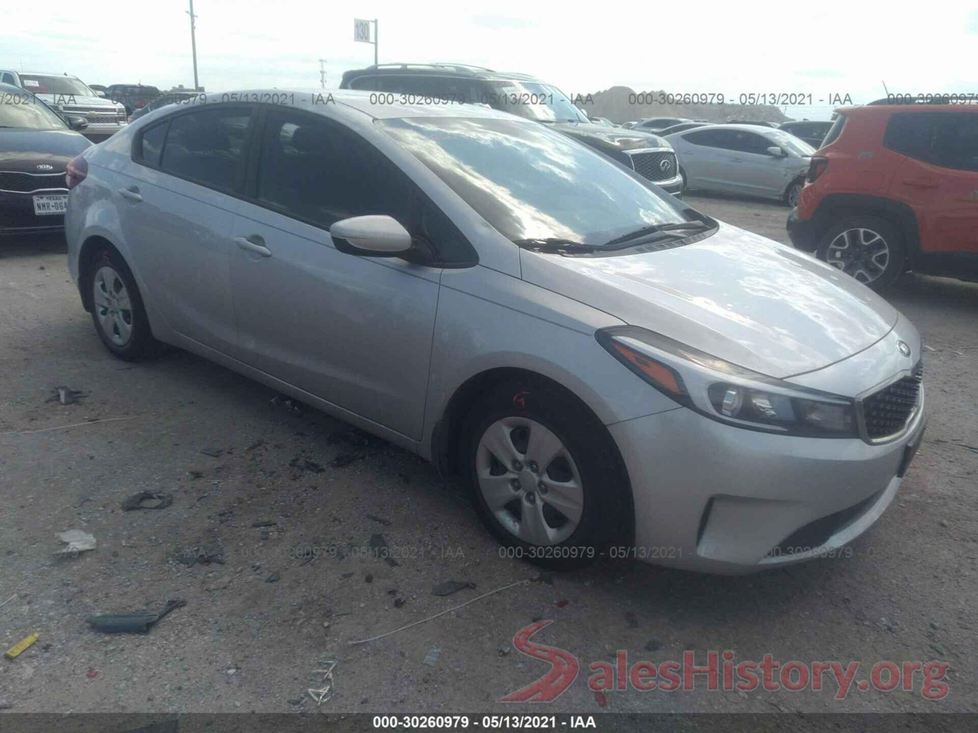 3KPFK4A75JE206186 2018 KIA FORTE