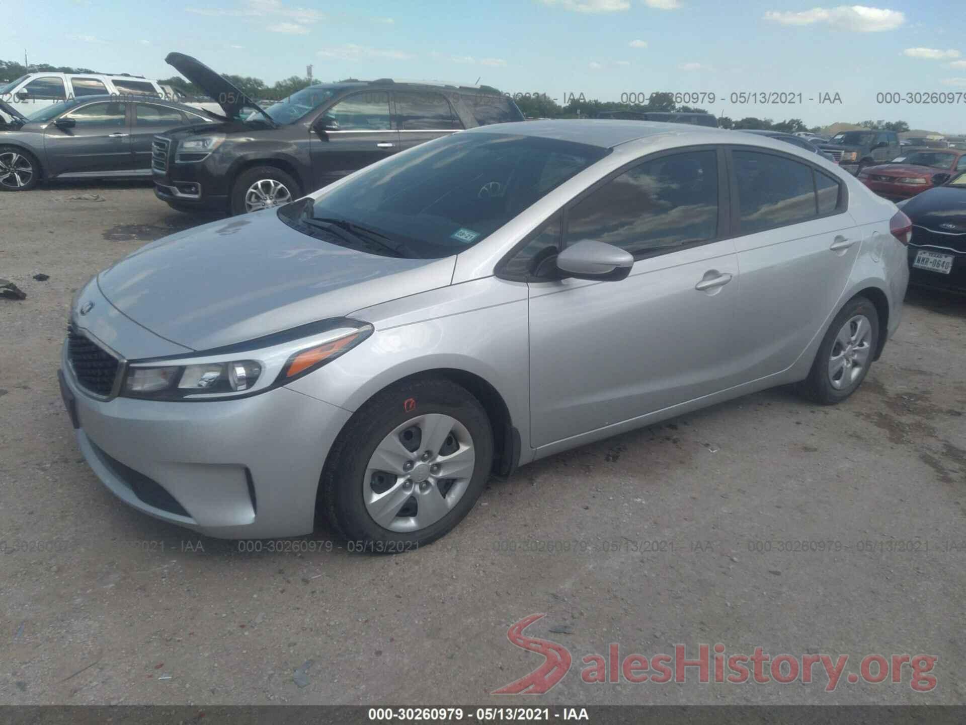 3KPFK4A75JE206186 2018 KIA FORTE