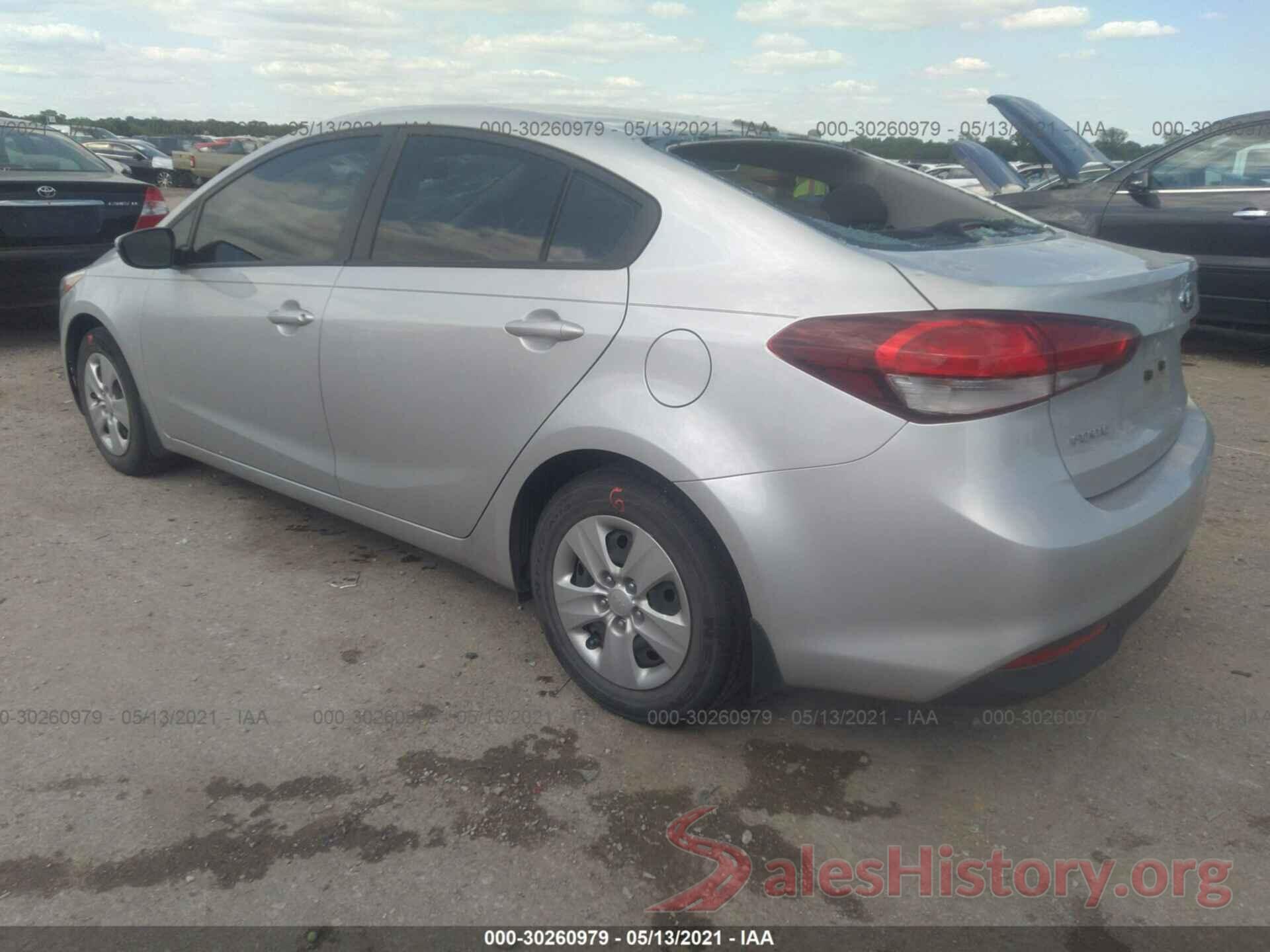 3KPFK4A75JE206186 2018 KIA FORTE