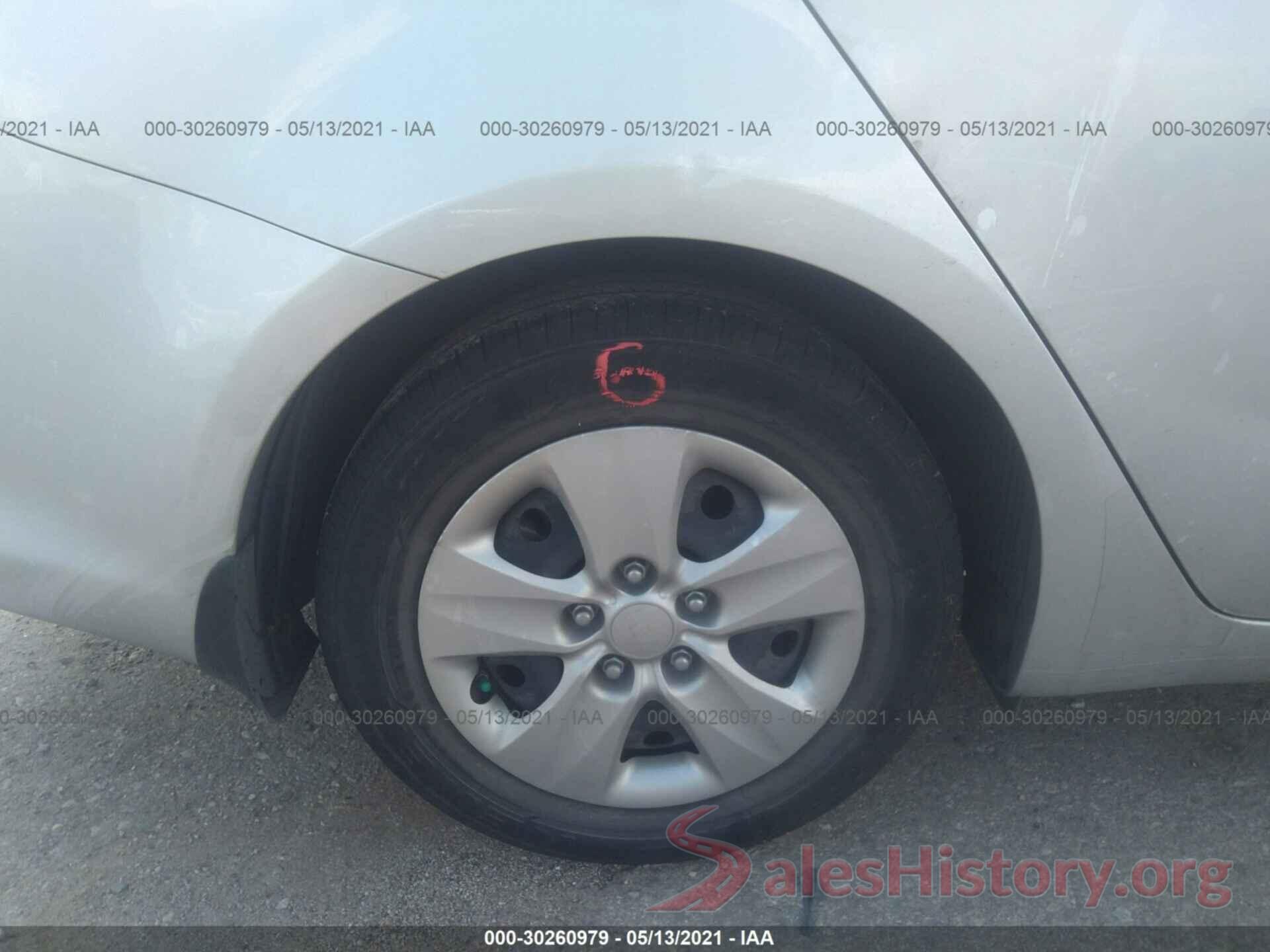 3KPFK4A75JE206186 2018 KIA FORTE