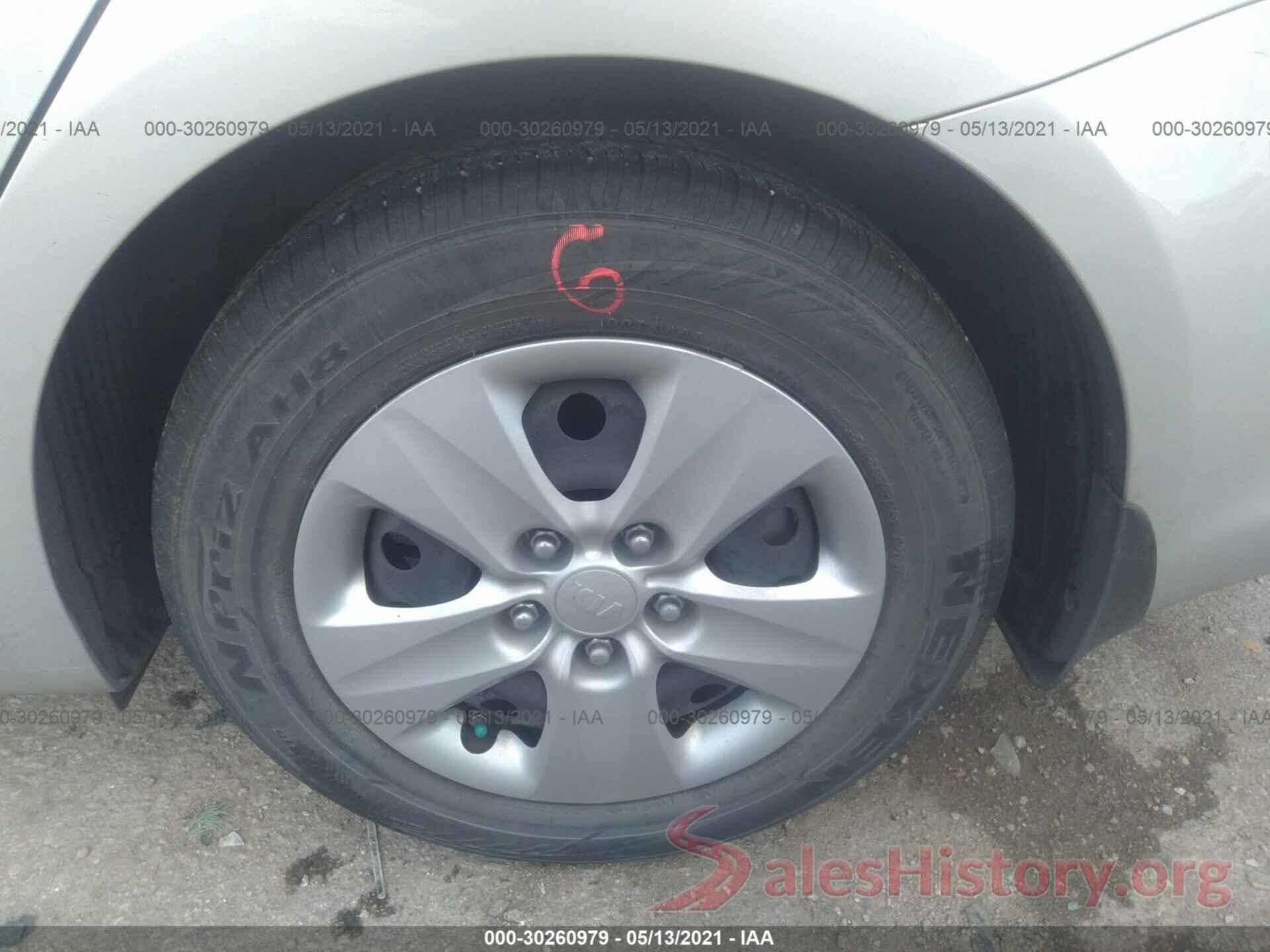 3KPFK4A75JE206186 2018 KIA FORTE