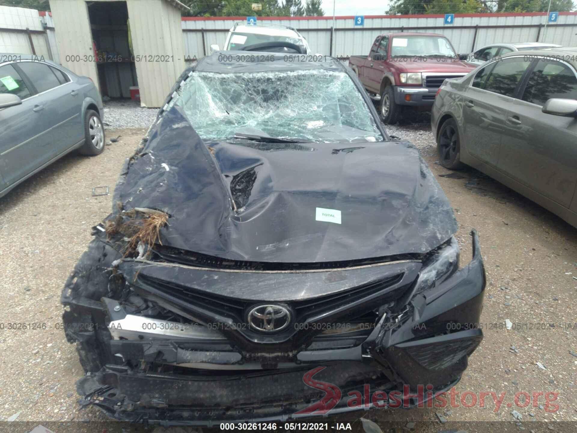 4T1T11AK2MU545871 2021 TOYOTA CAMRY