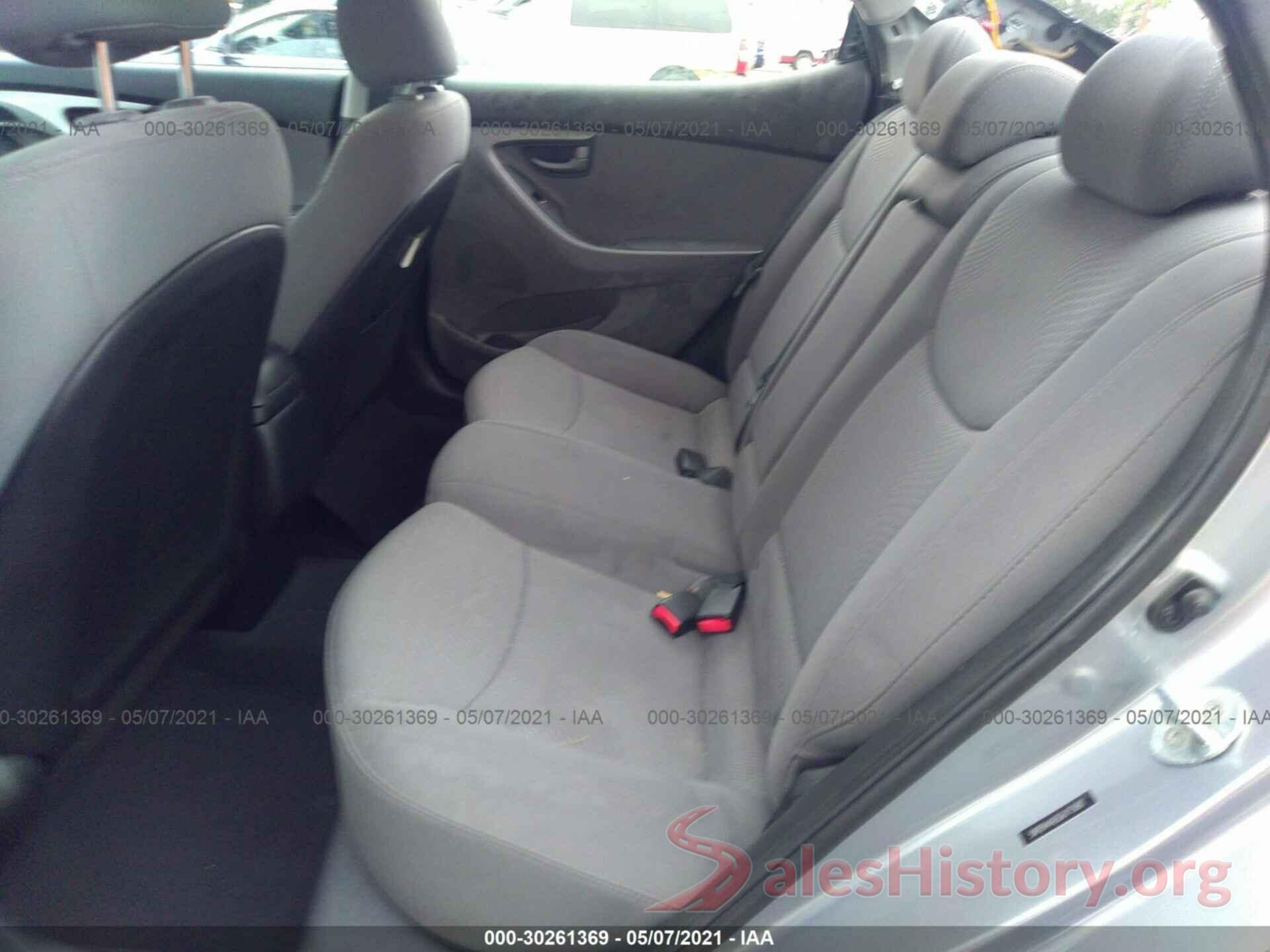 5NPDH4AE6GH715681 2016 HYUNDAI ELANTRA