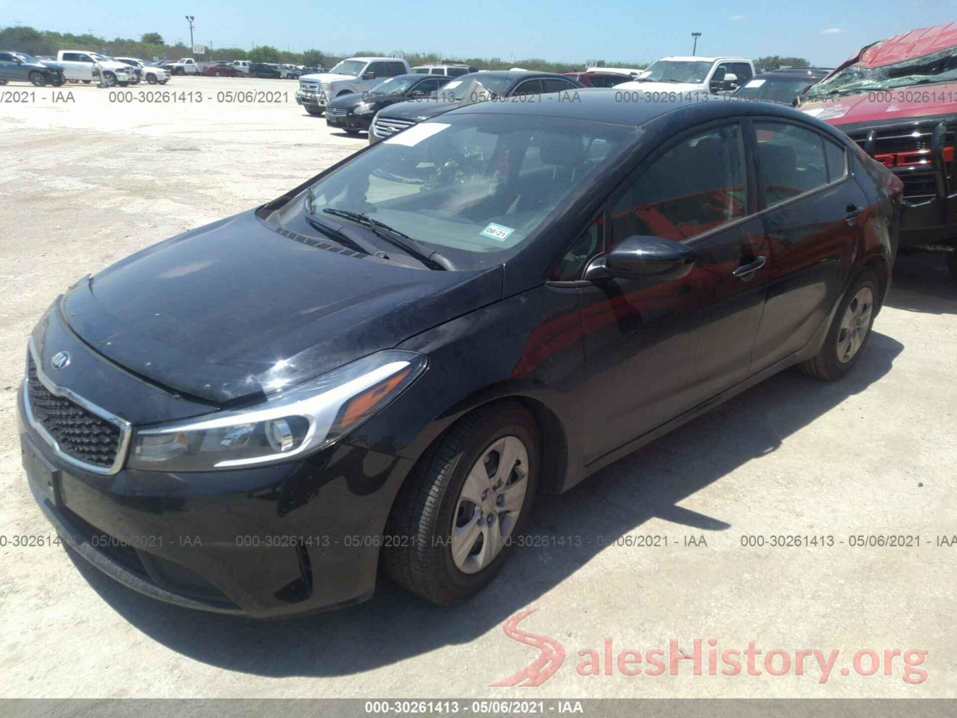 3KPFL4A7XJE272617 2018 KIA FORTE