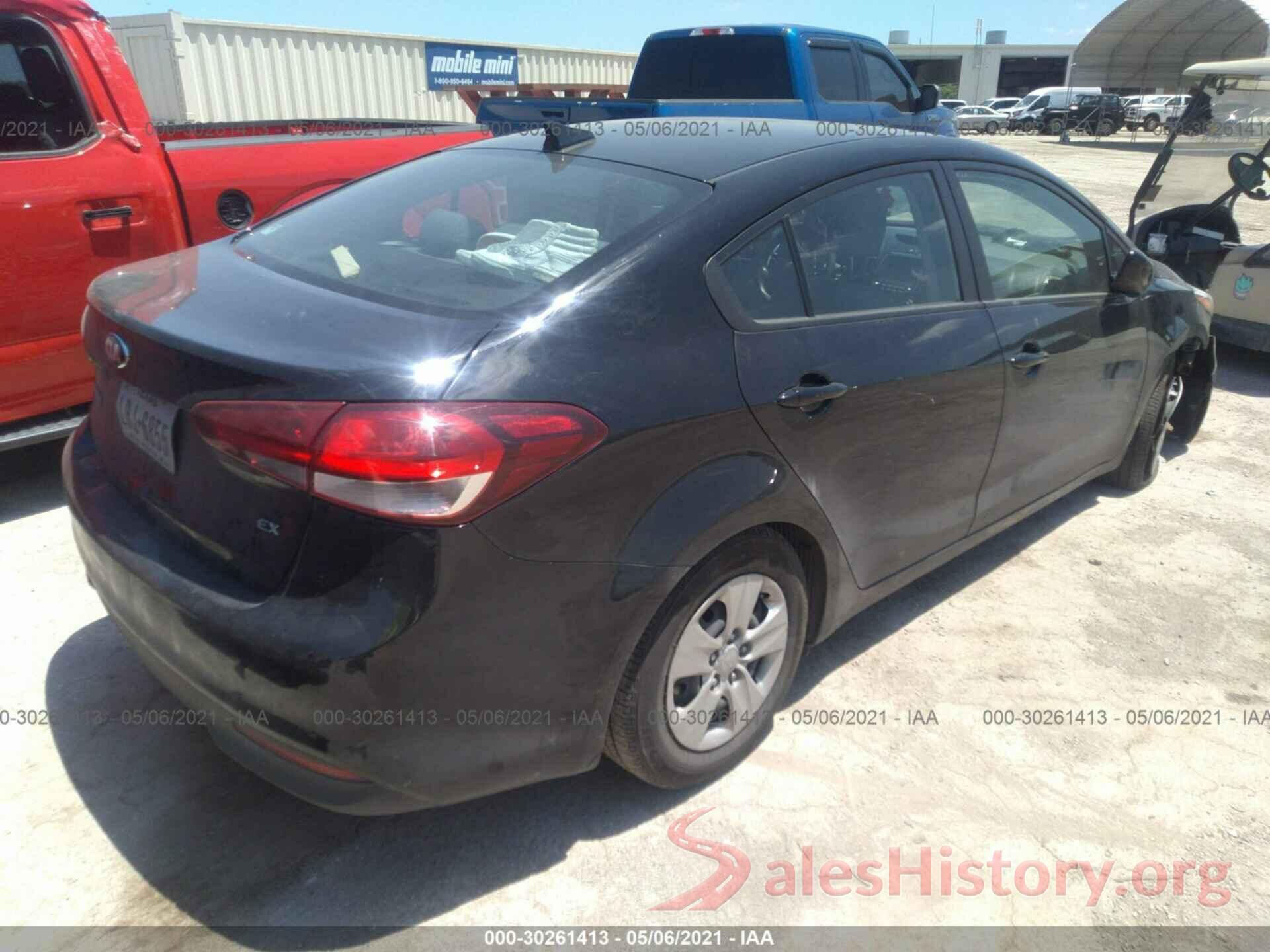 3KPFL4A7XJE272617 2018 KIA FORTE