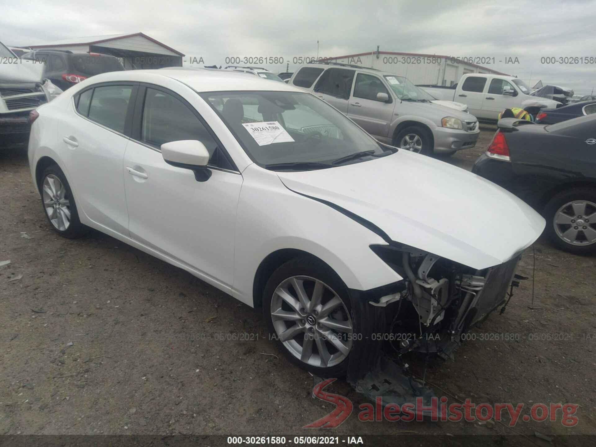 3MZBN1V76HM135530 2017 MAZDA MAZDA3 4-DOOR