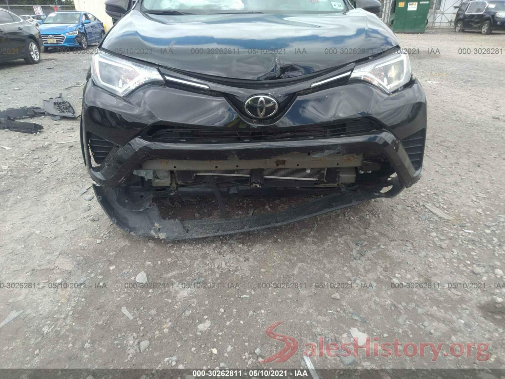 2T3BFREV9JW798916 2018 TOYOTA RAV4