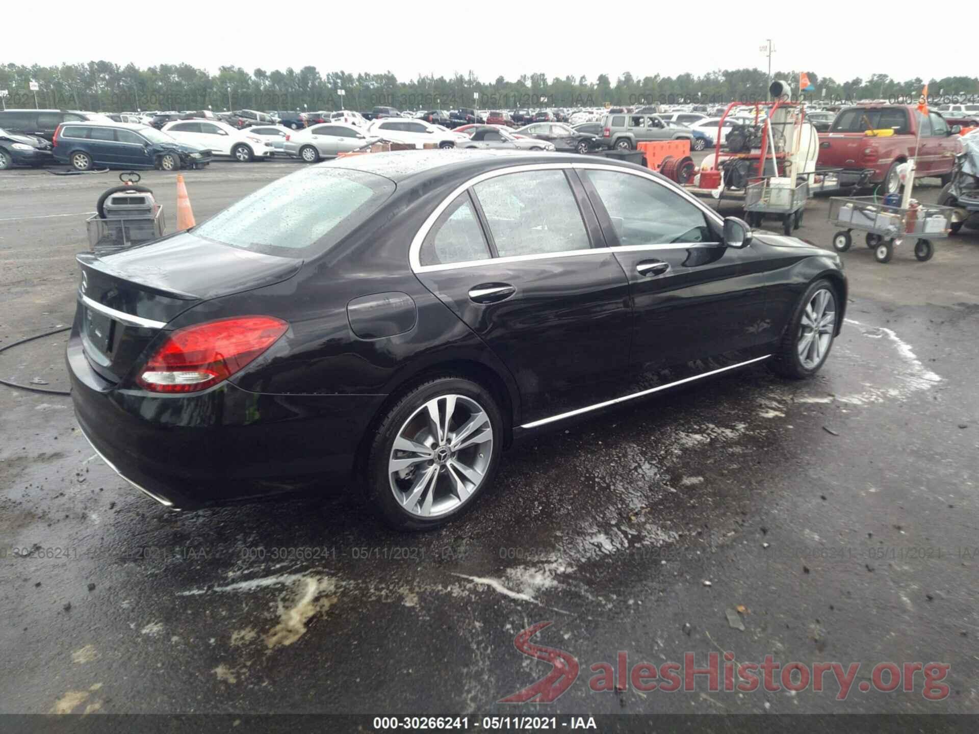 WDDWF4JB2JR325428 2018 MERCEDES-BENZ C-CLASS