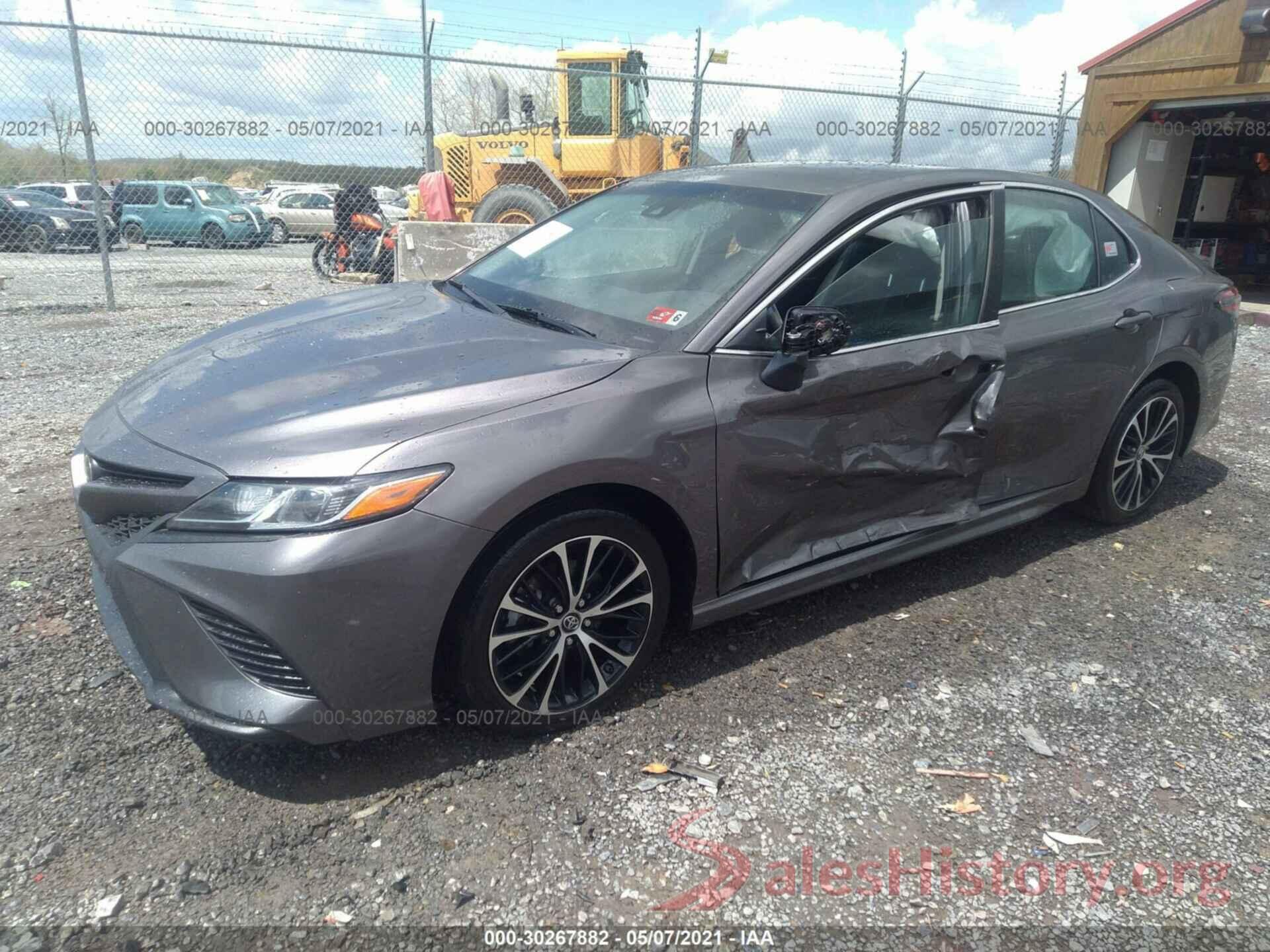 4T1B11HK5JU056829 2018 TOYOTA CAMRY