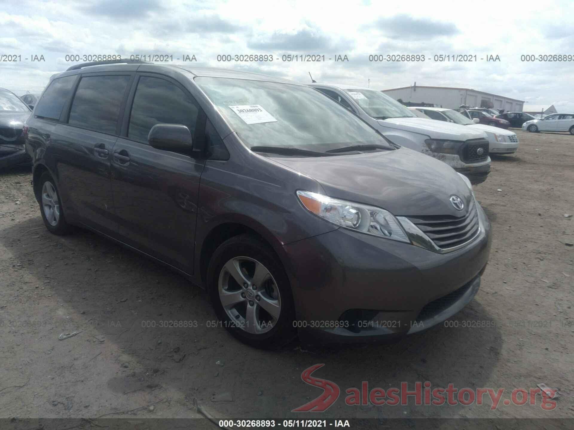 5TDKZ3DC3HS893164 2017 TOYOTA SIENNA