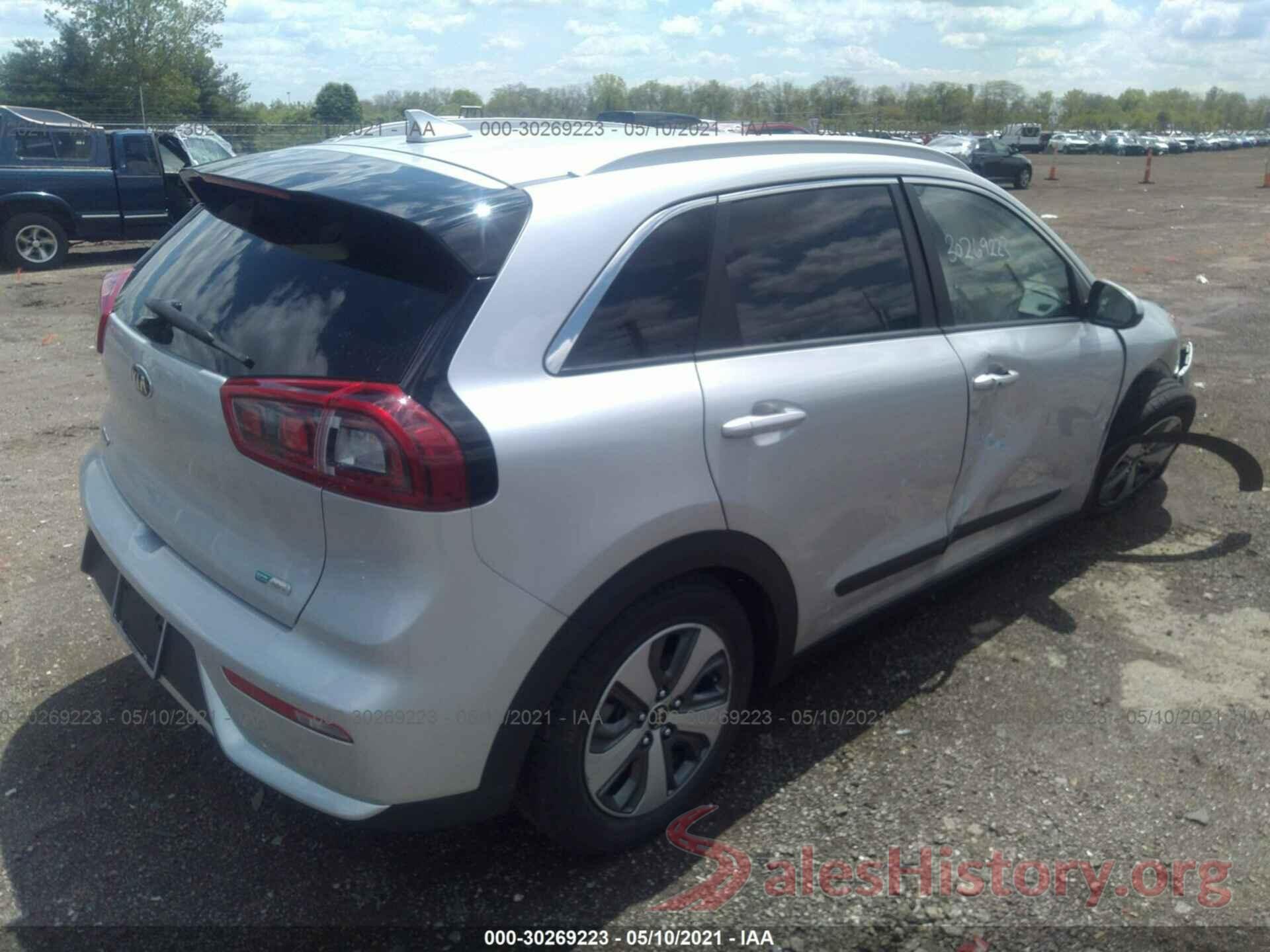 KNDCB3LC4J5211009 2018 KIA NIRO