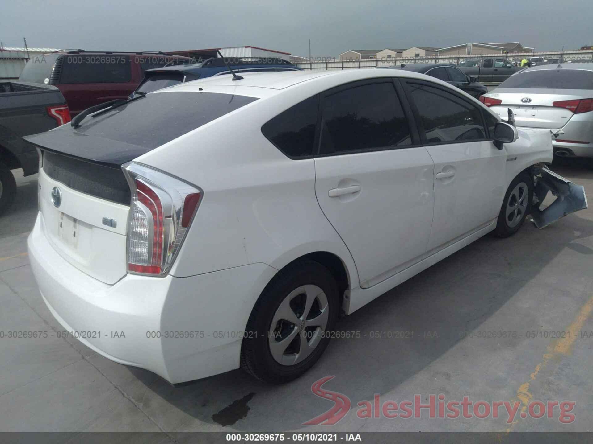 JTDKN3DUXF1952810 2015 TOYOTA PRIUS