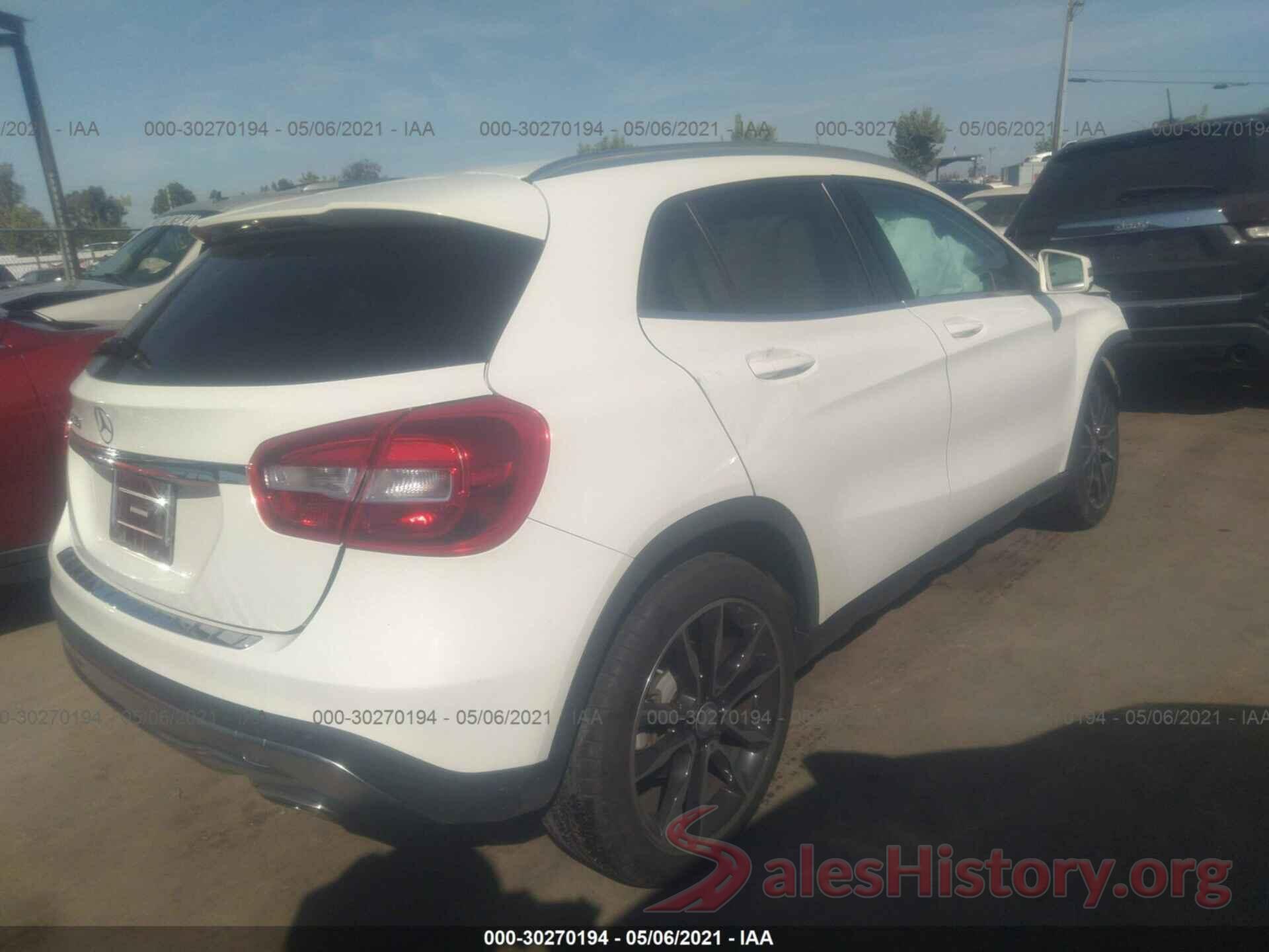 WDCTG4EB5HJ350122 2017 MERCEDES-BENZ GLA