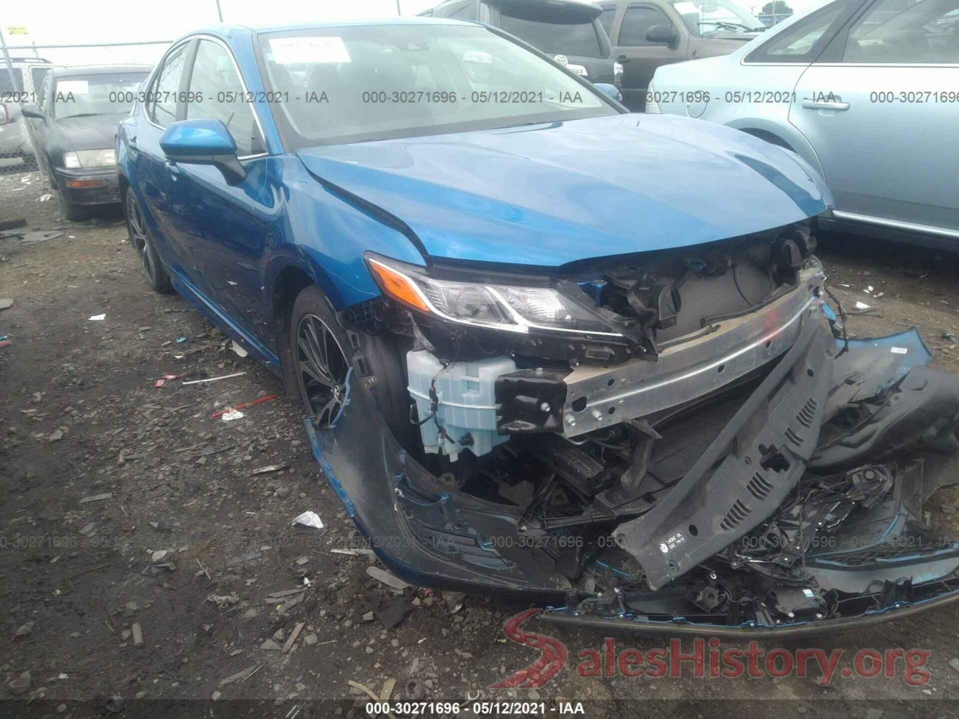 4T1B11HK7JU111460 2018 TOYOTA CAMRY