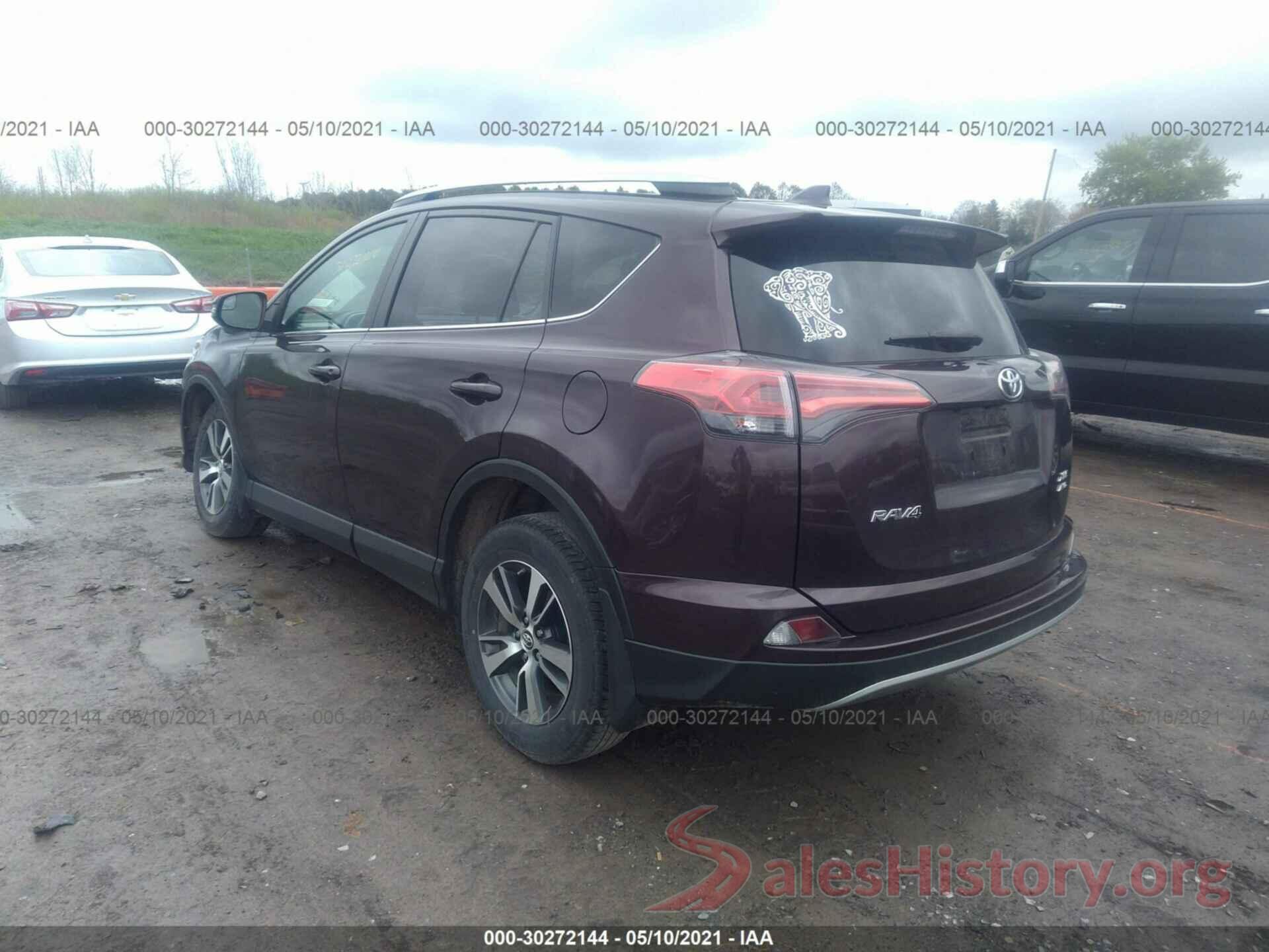 2T3RFREVXHW638844 2017 TOYOTA RAV4