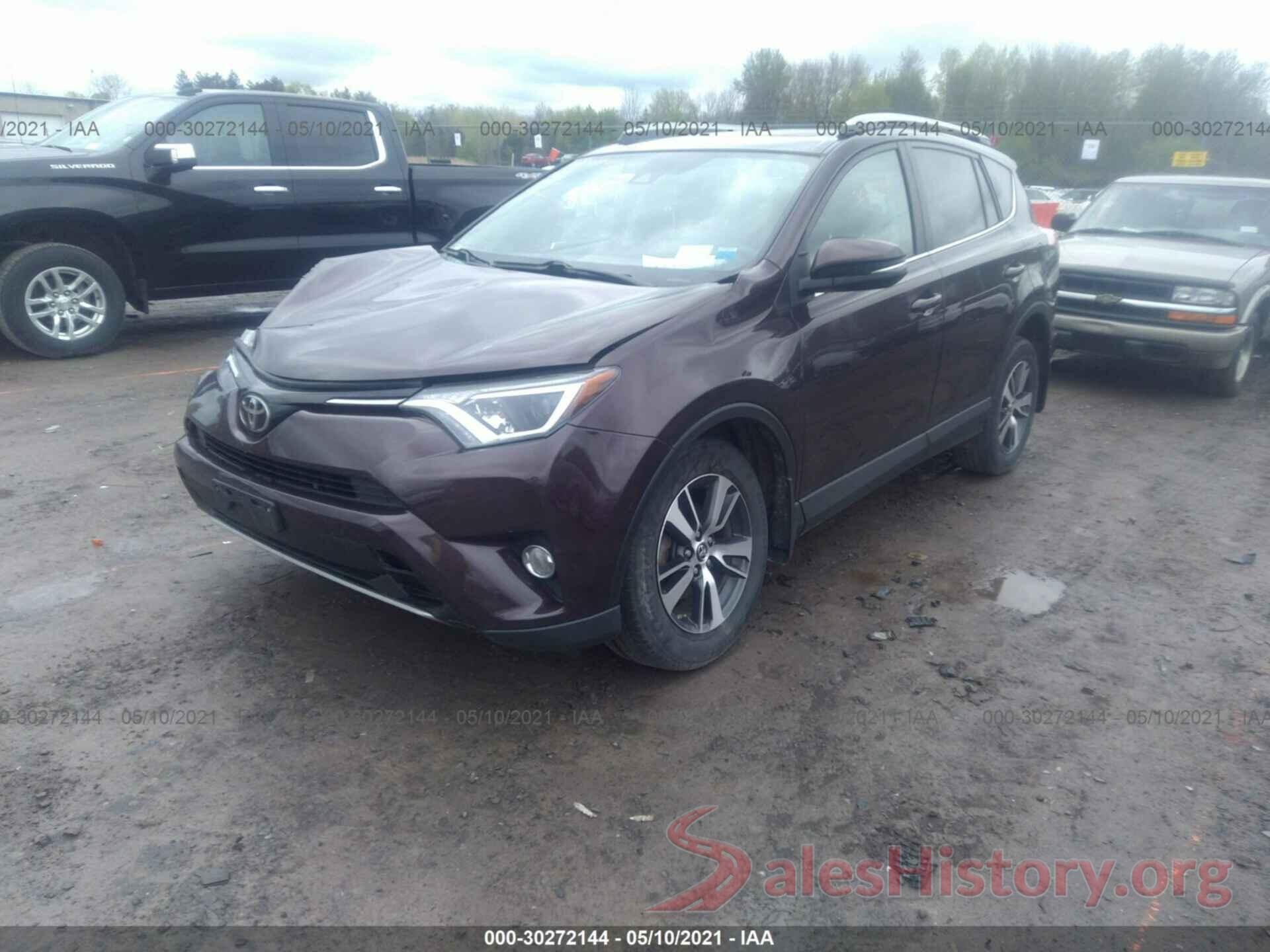 2T3RFREVXHW638844 2017 TOYOTA RAV4