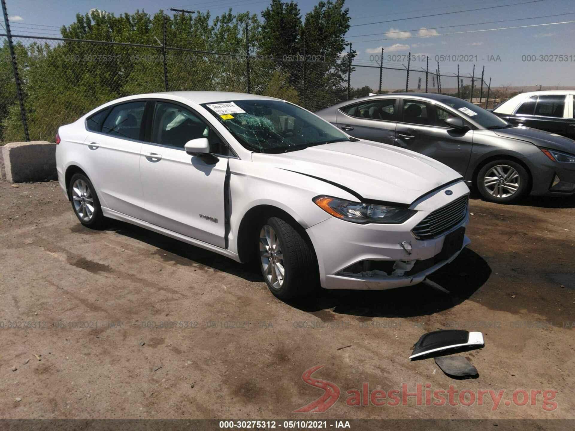 3FA6P0LUXHR323865 2017 FORD FUSION