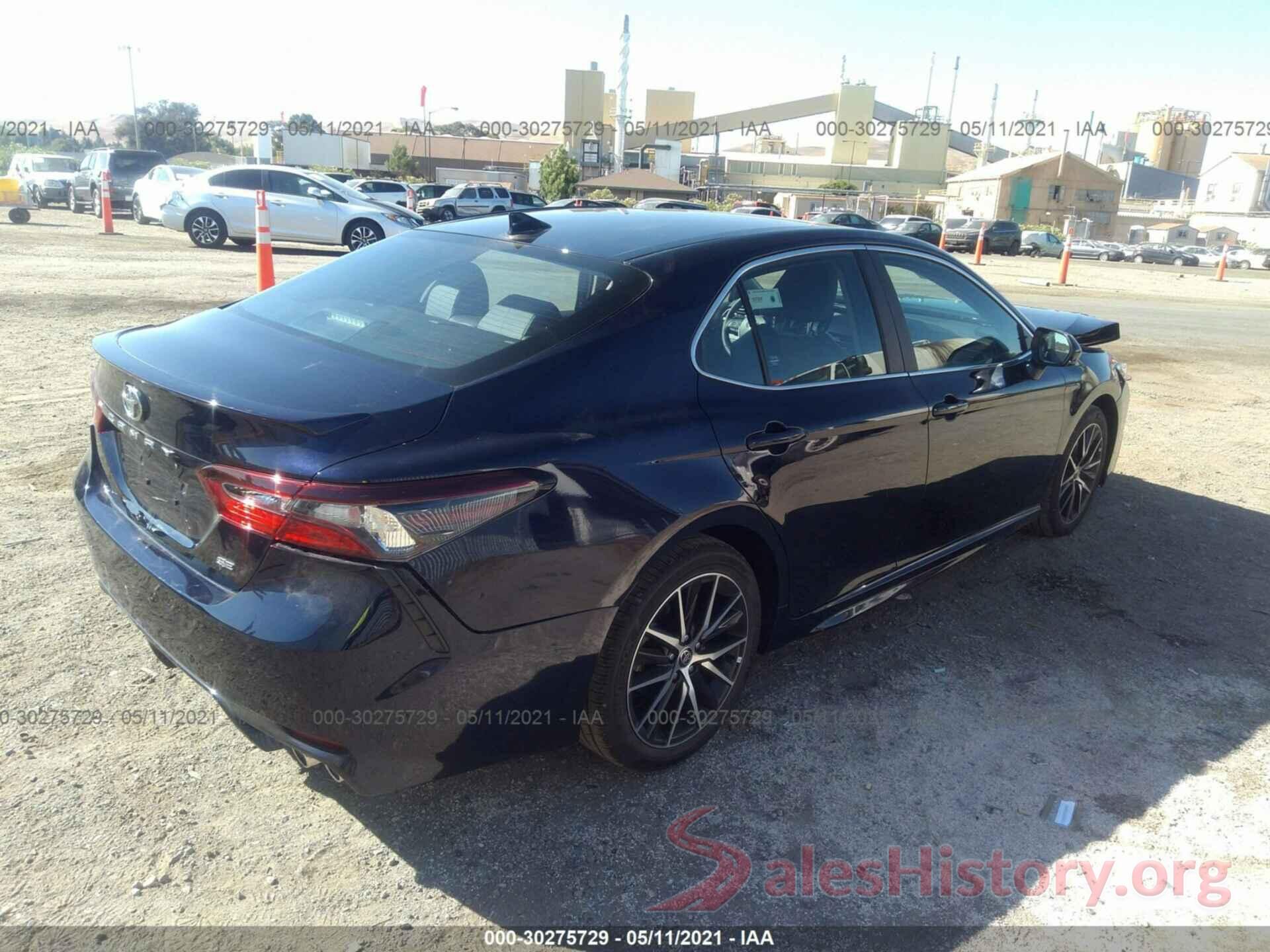 4T1G11AKXMU546249 2021 TOYOTA CAMRY