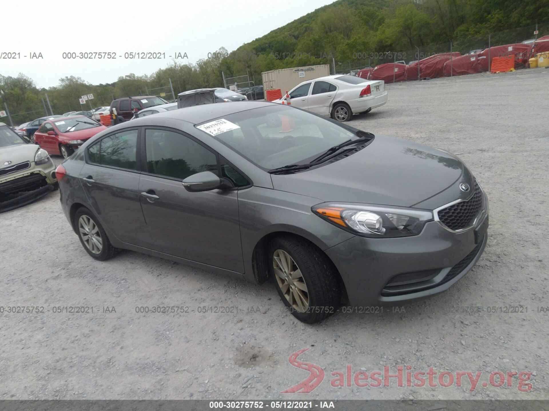 KNAFX4A67G5437889 2016 KIA FORTE