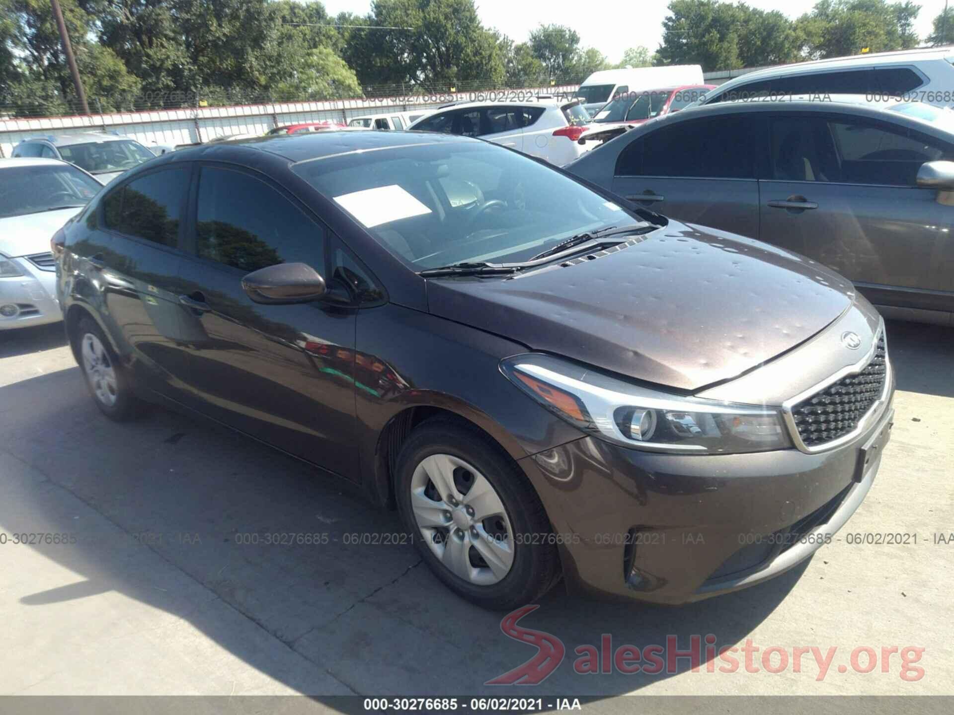 3KPFK4A7XHE129339 2017 KIA FORTE