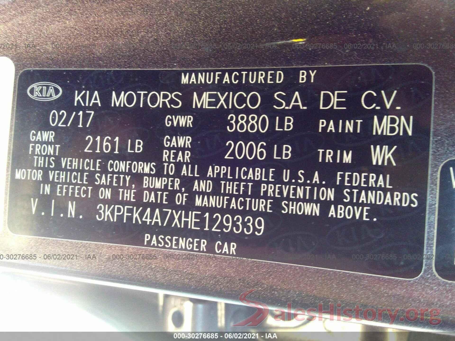 3KPFK4A7XHE129339 2017 KIA FORTE