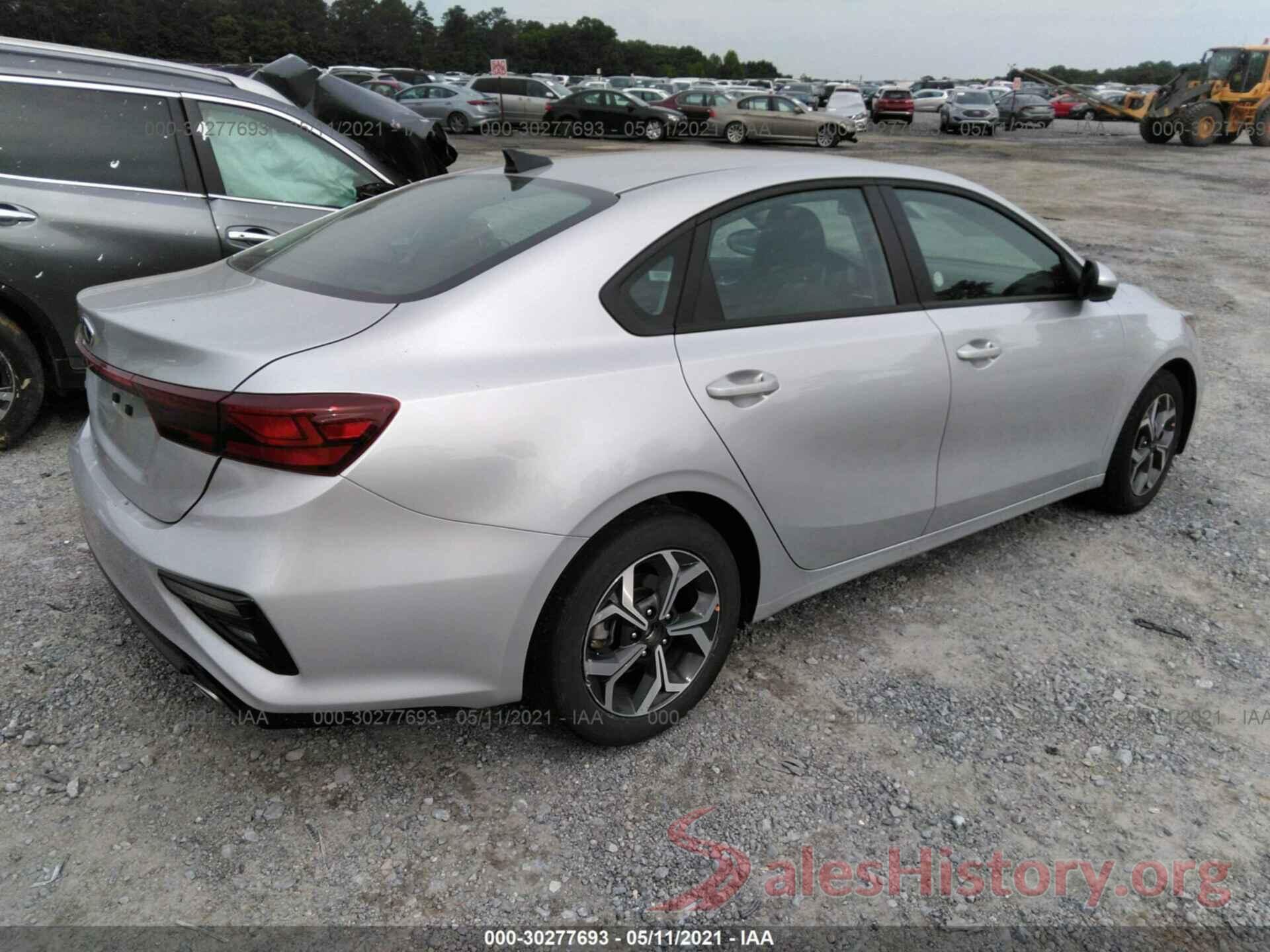 3KPF24AD2ME307762 2021 KIA FORTE