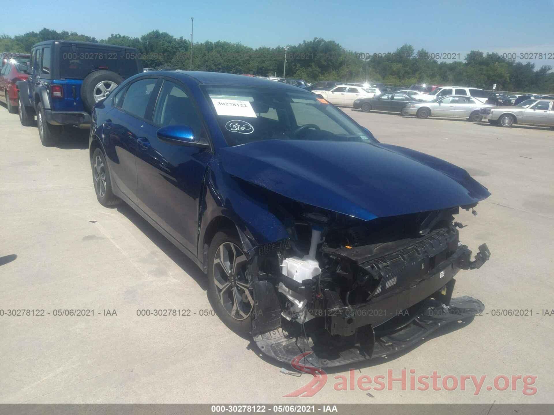 3KPF24AD8ME292975 2021 KIA FORTE