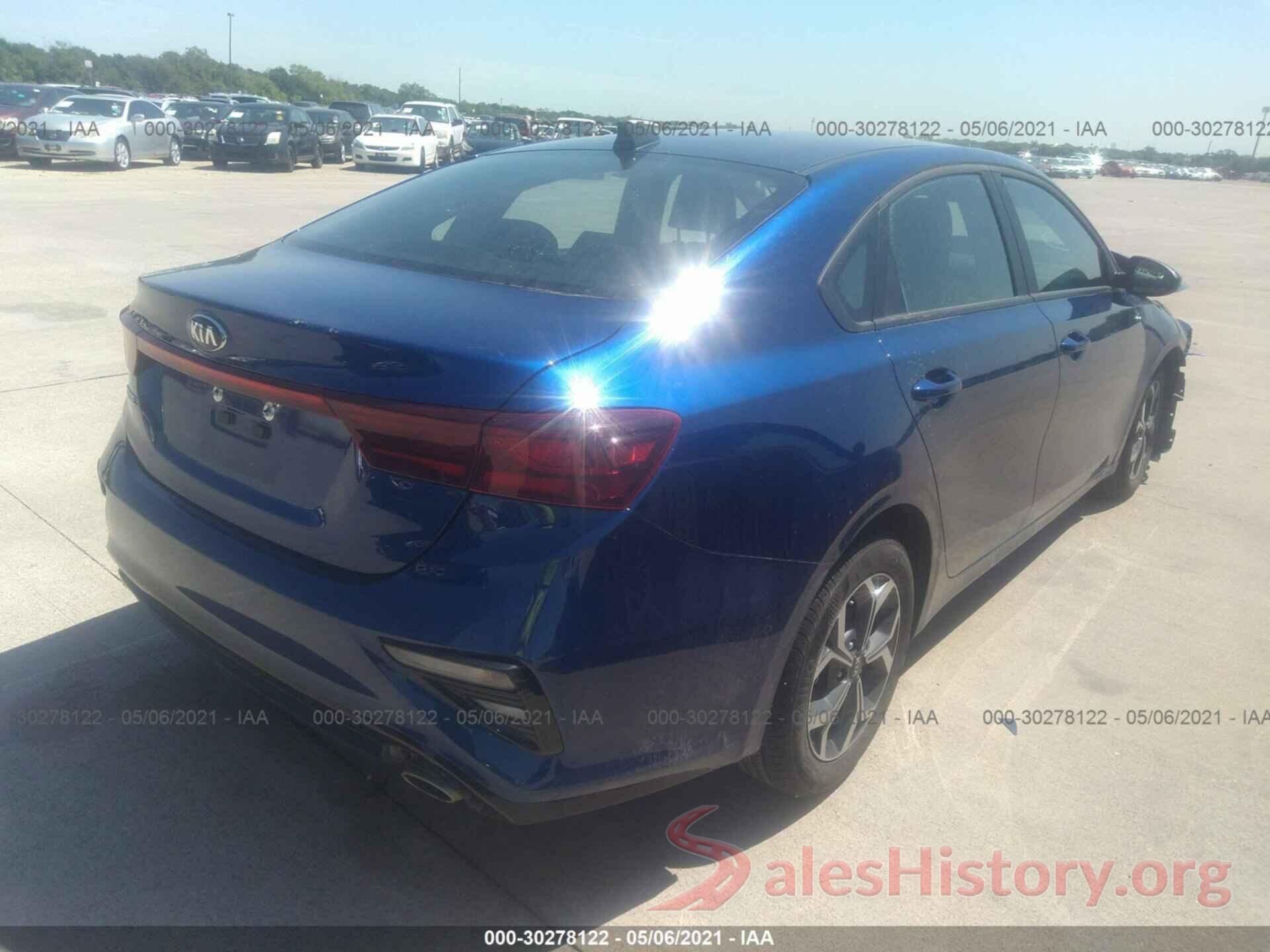 3KPF24AD8ME292975 2021 KIA FORTE