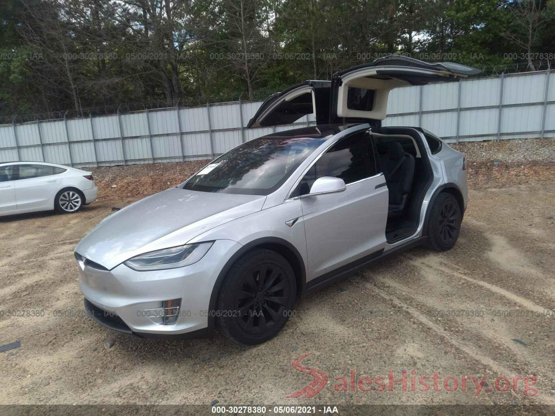 5YJXCDE2XJF103677 2018 TESLA MODEL X