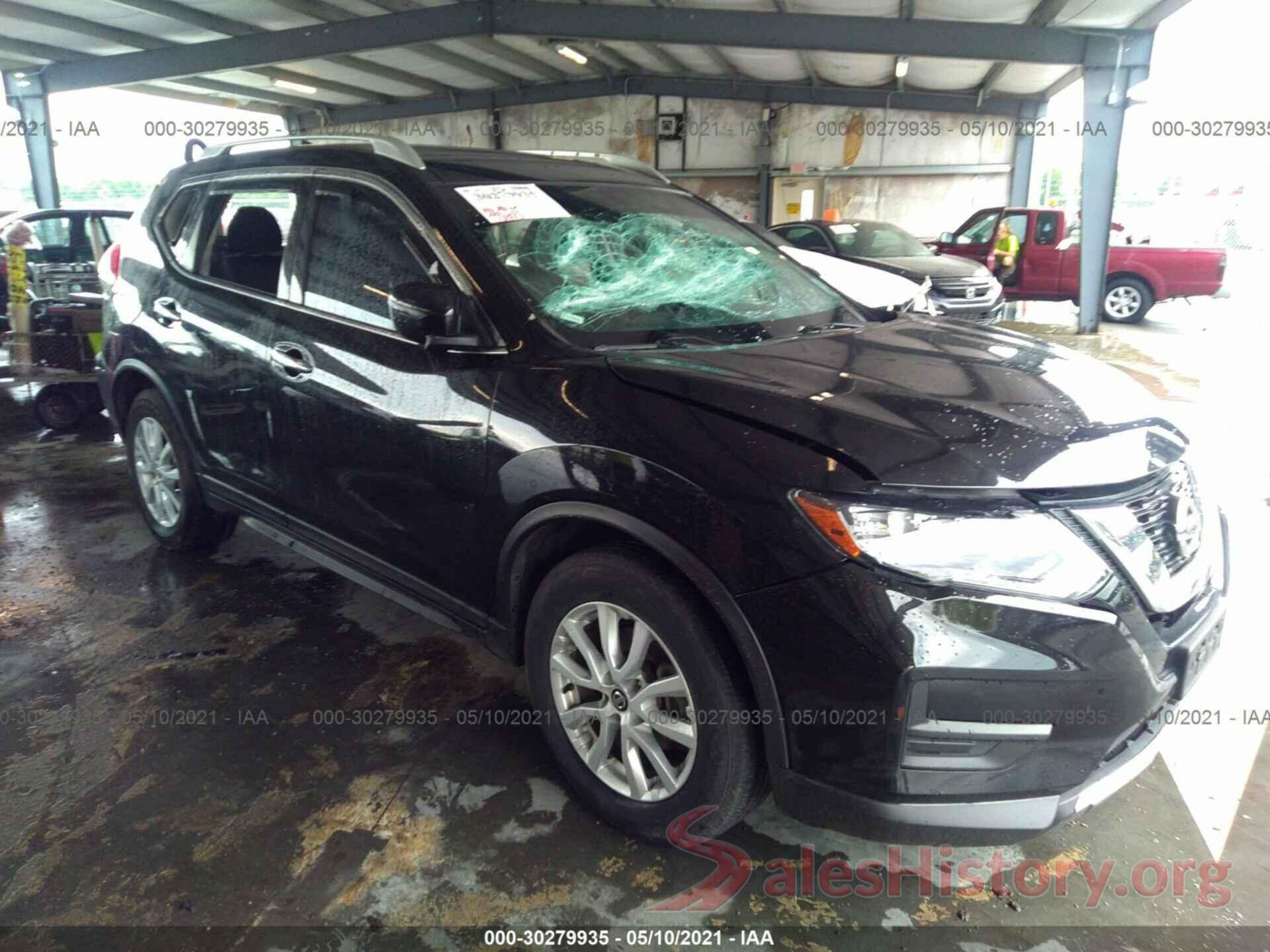 KNMAT2MT0HP512923 2017 NISSAN ROGUE