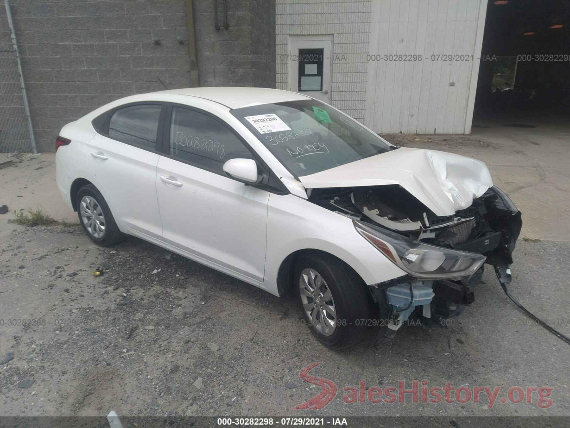 3KPC24A32JE028558 2018 HYUNDAI ACCENT