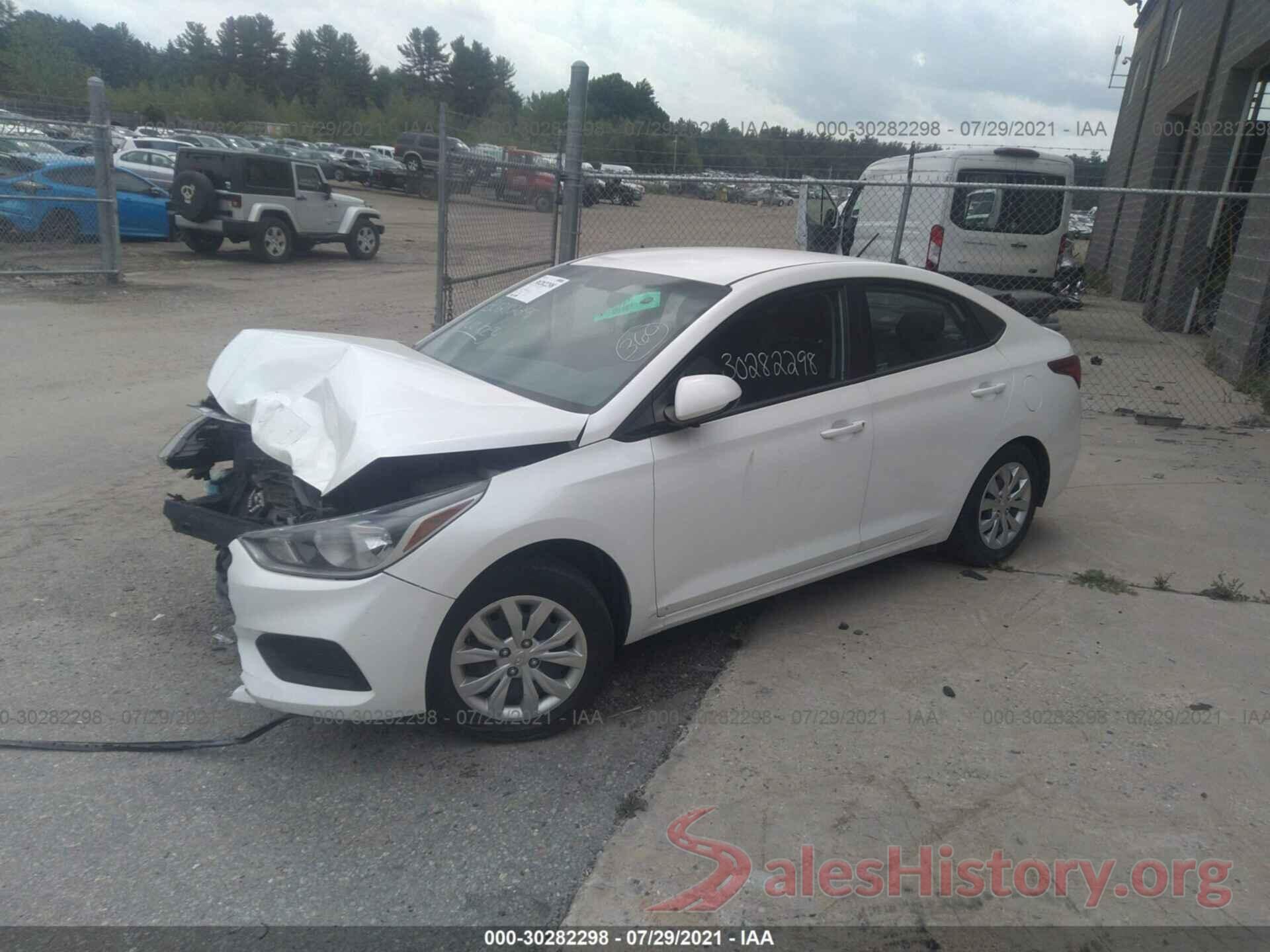 3KPC24A32JE028558 2018 HYUNDAI ACCENT