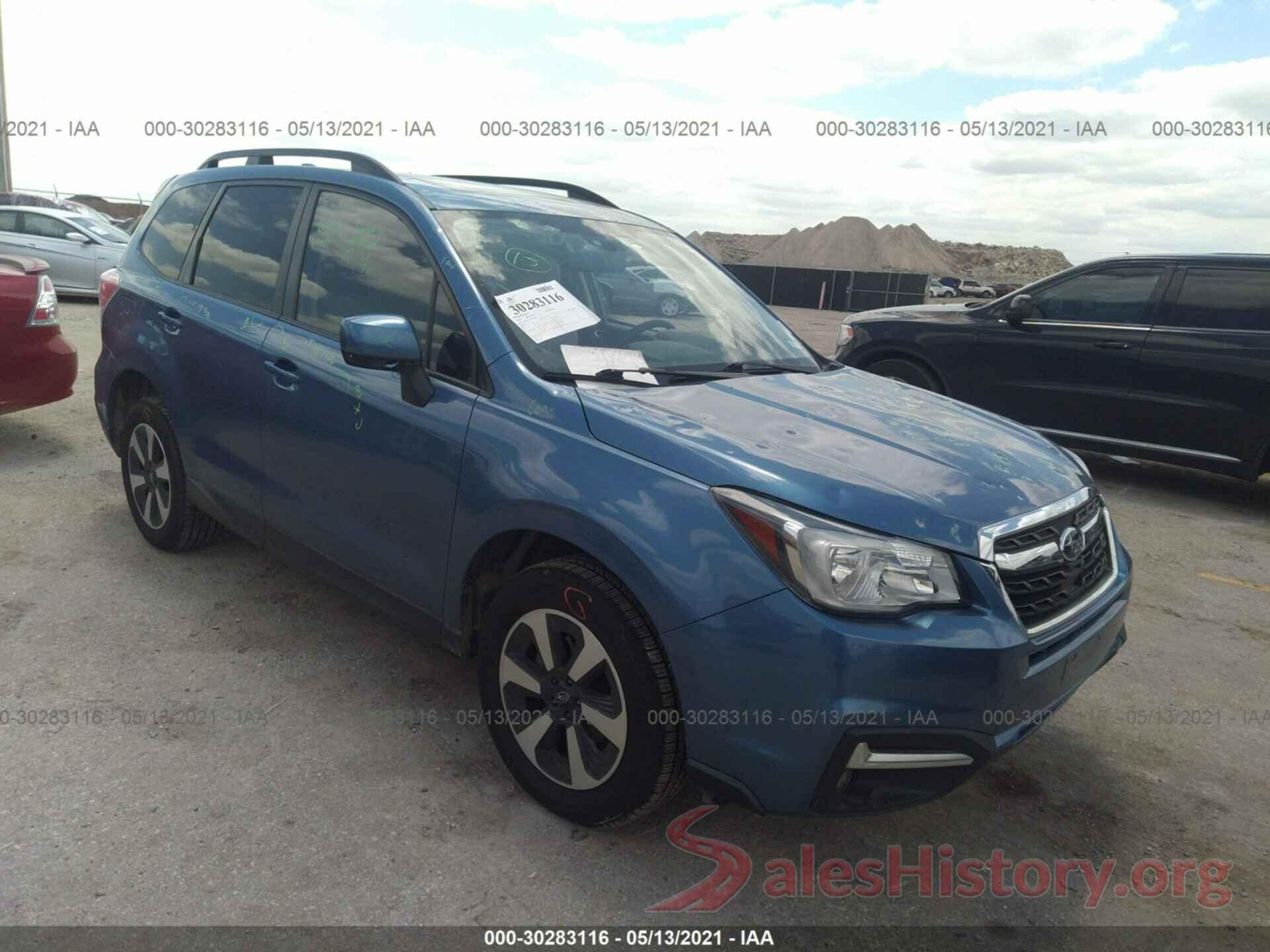 JF2SJAGC3JH478963 2018 SUBARU FORESTER