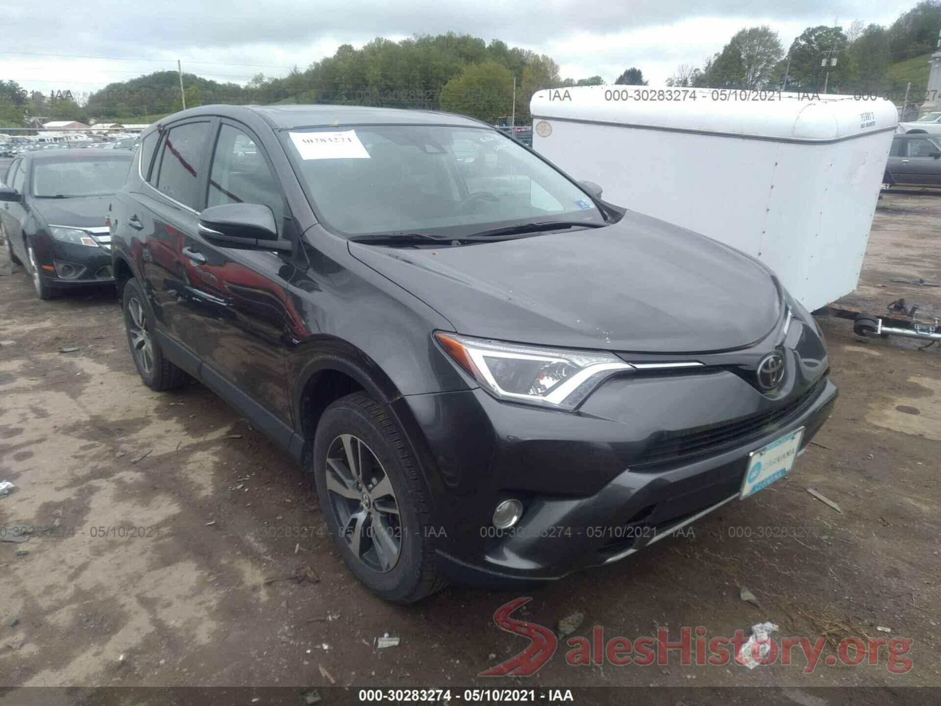 2T3RFREV0JW815584 2018 TOYOTA RAV4