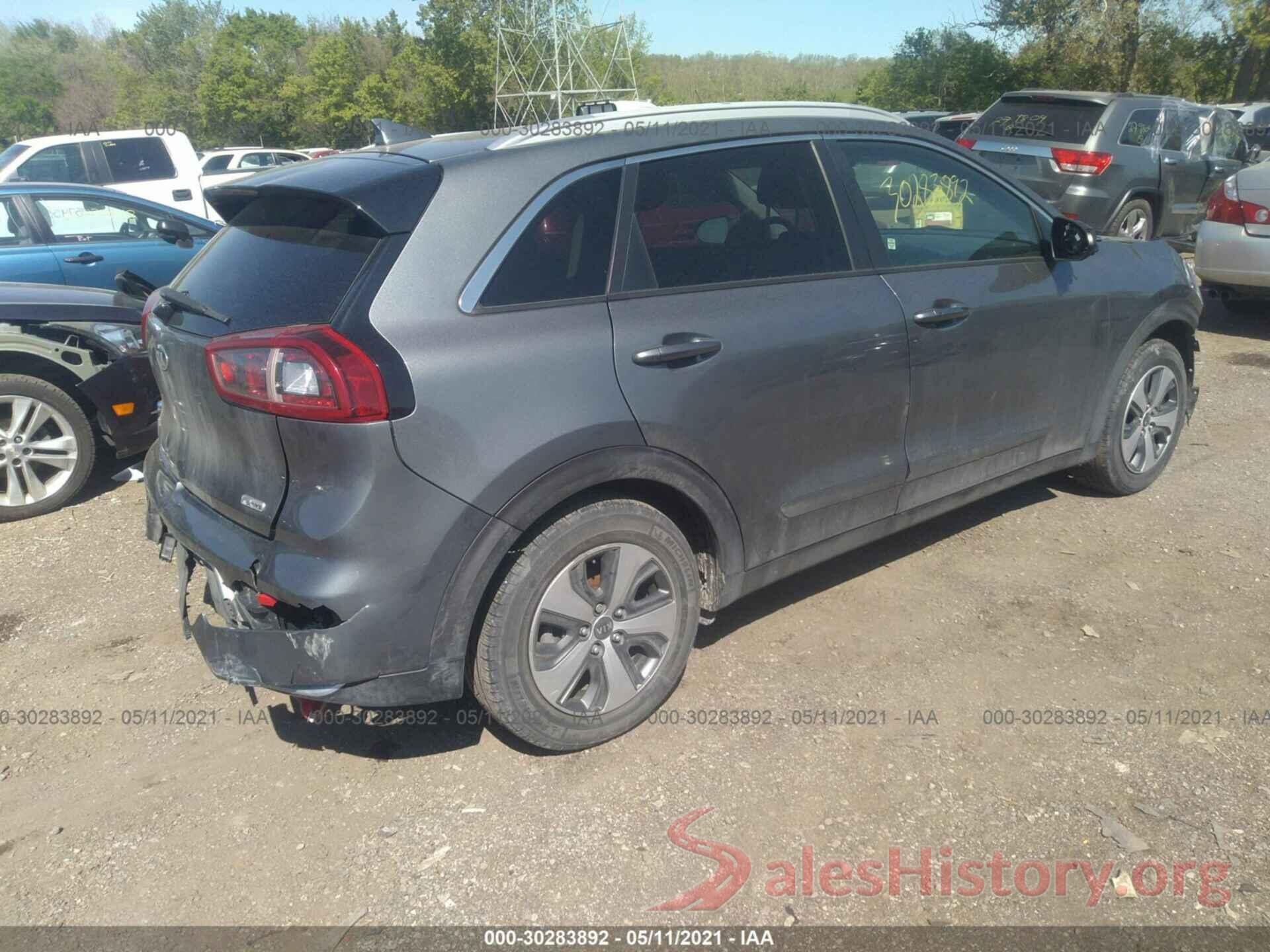 KNDCB3LC6H5100195 2017 KIA NIRO