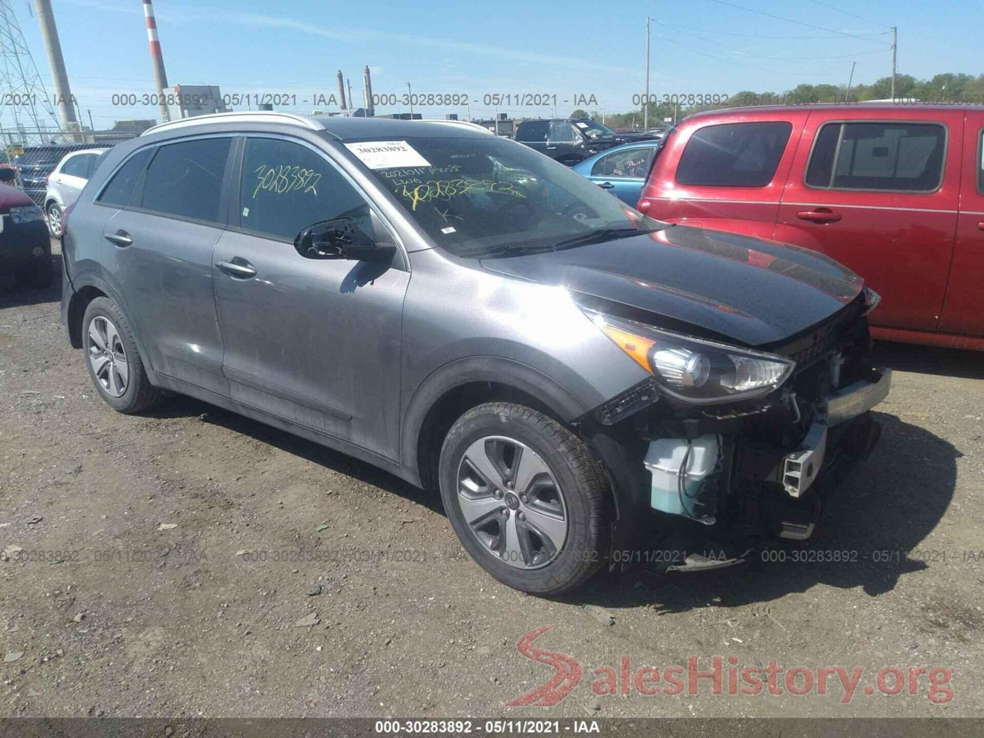 KNDCB3LC6H5100195 2017 KIA NIRO