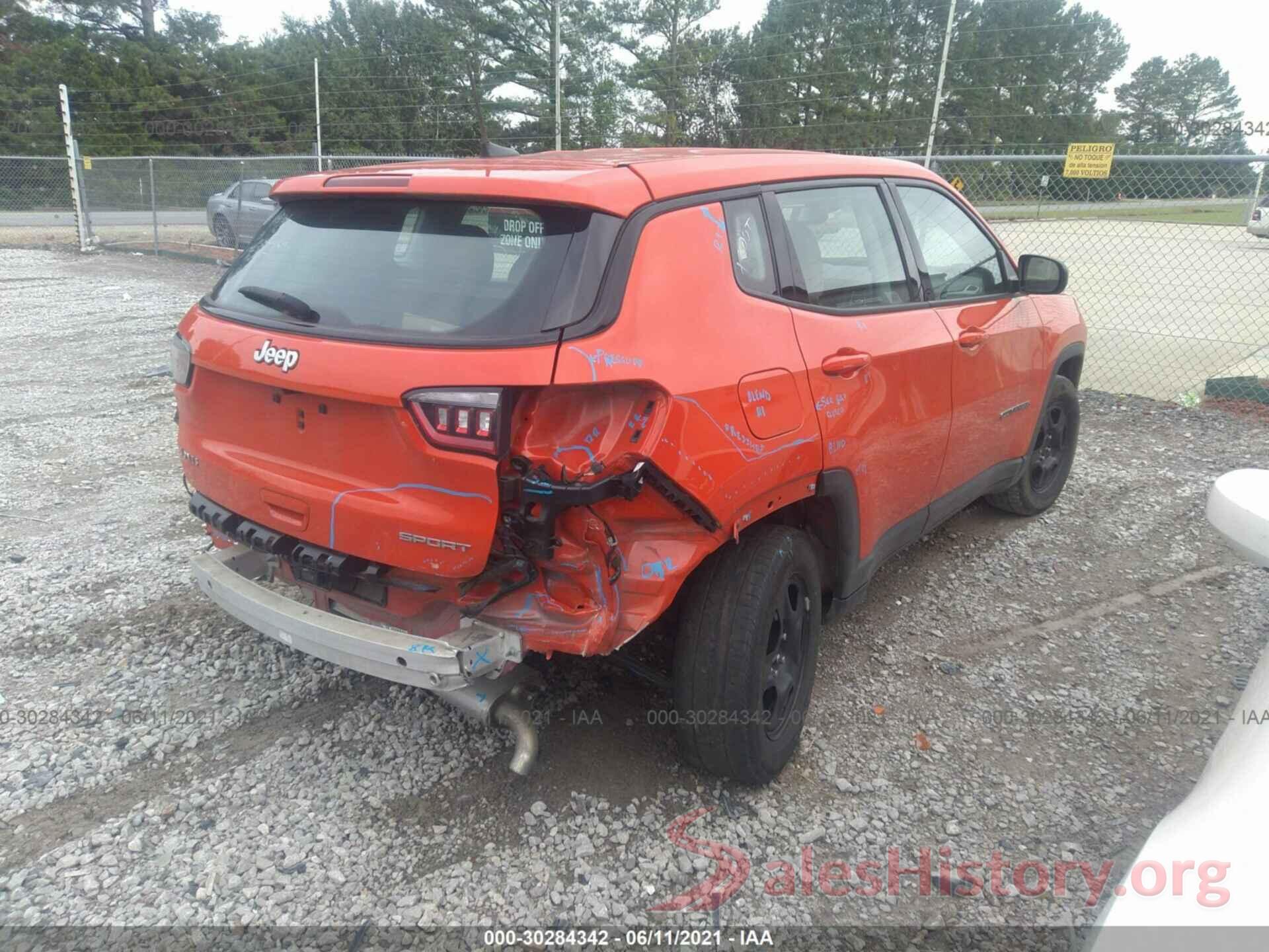 3C4NJCAB2KT677318 2019 JEEP COMPASS