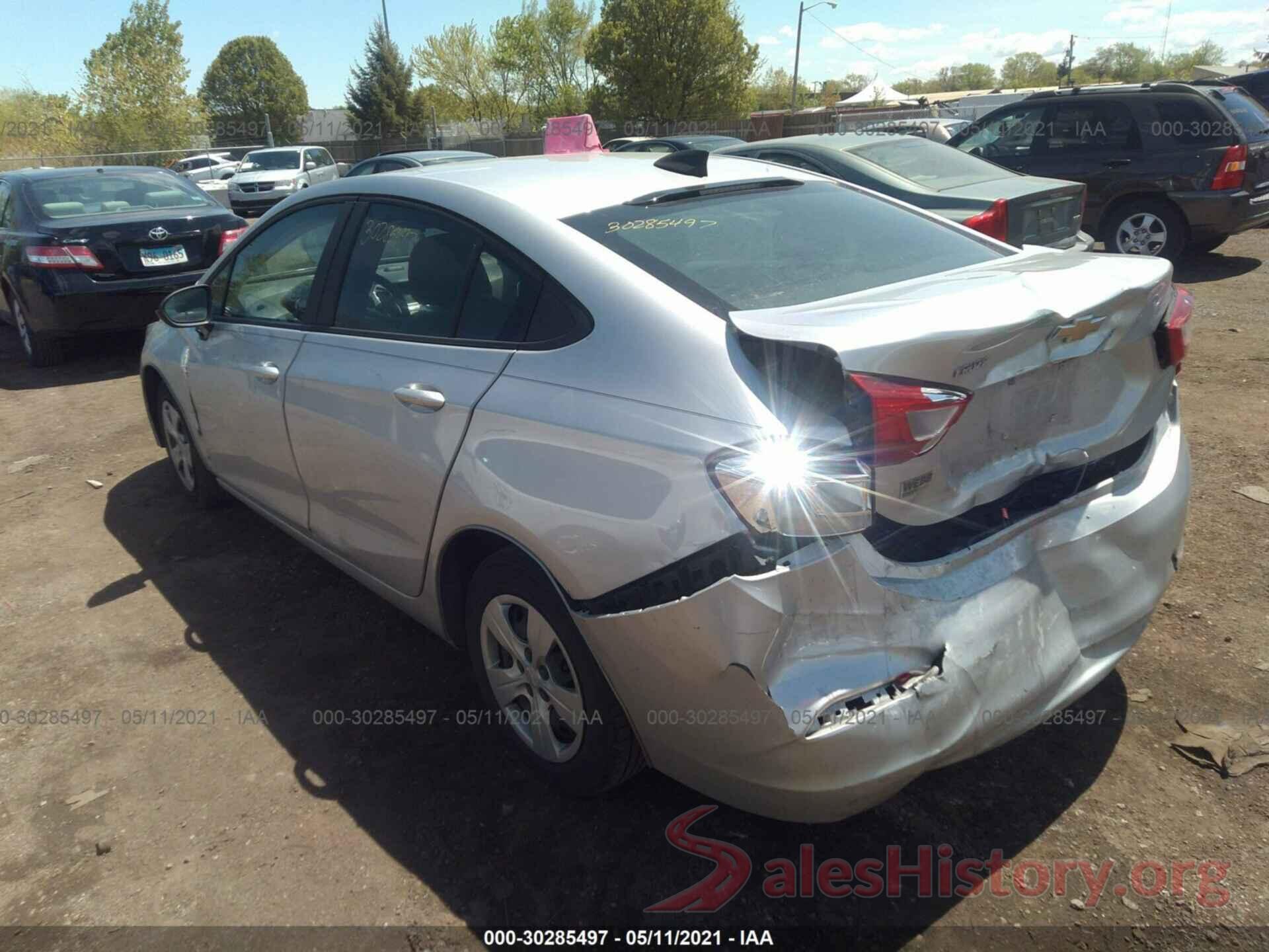 1G1BC5SM7J7125818 2018 CHEVROLET CRUZE