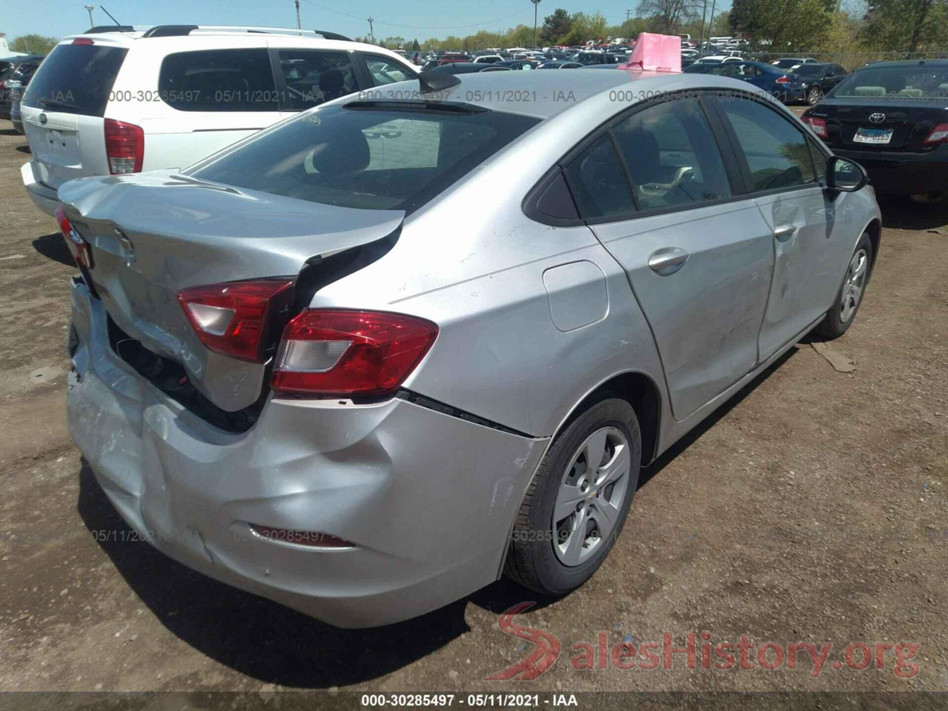 1G1BC5SM7J7125818 2018 CHEVROLET CRUZE