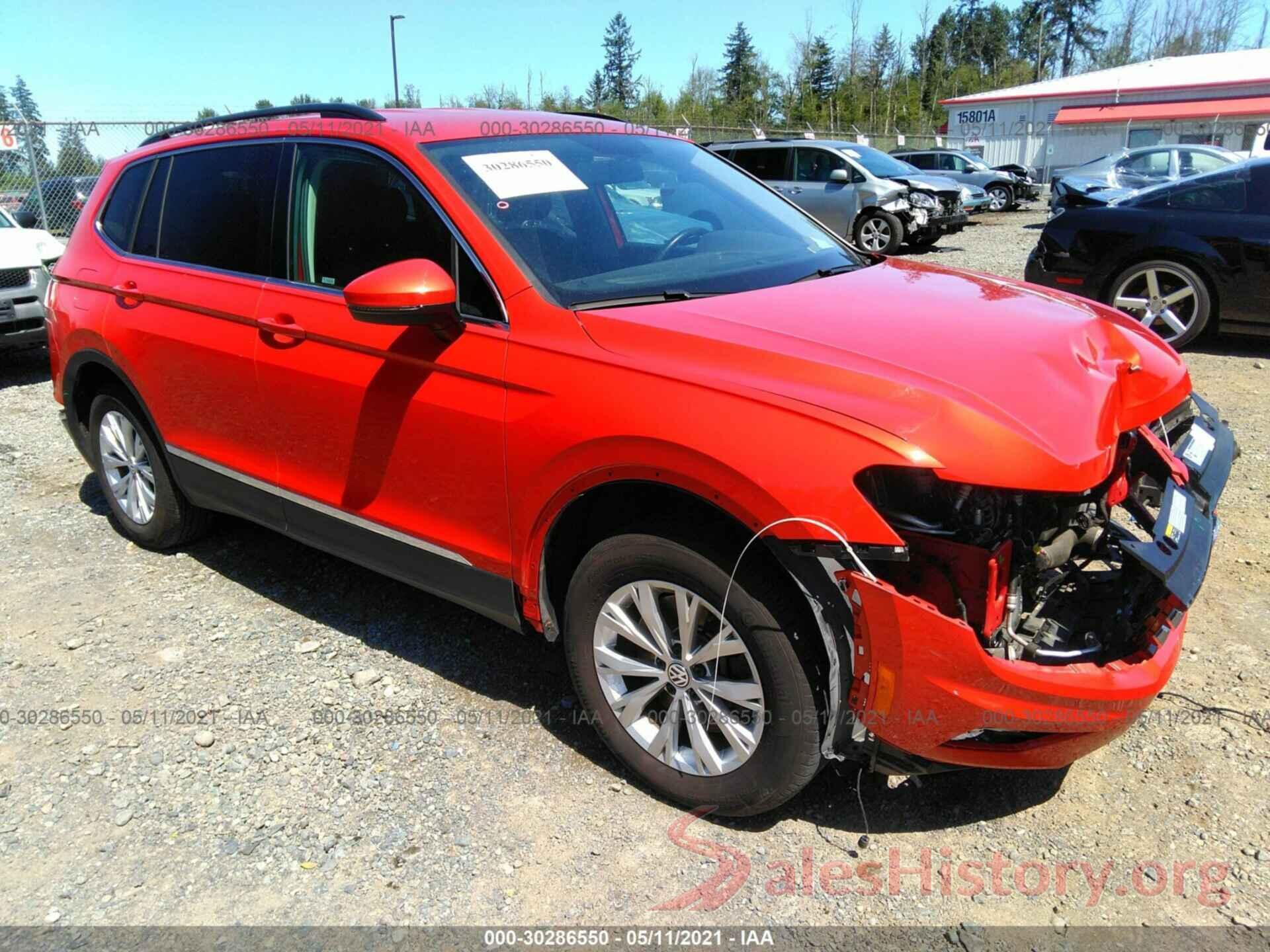 3VV2B7AX3JM085827 2018 VOLKSWAGEN TIGUAN