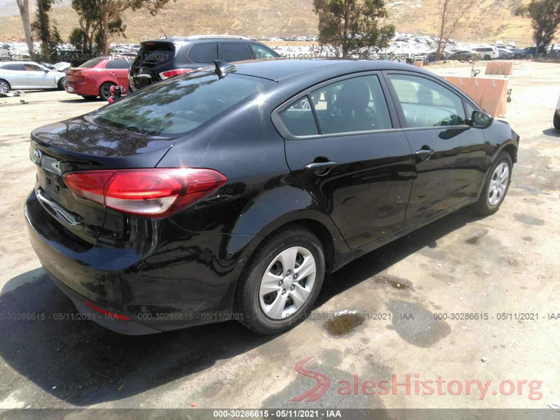 3KPFK4A70JE164543 2018 KIA FORTE