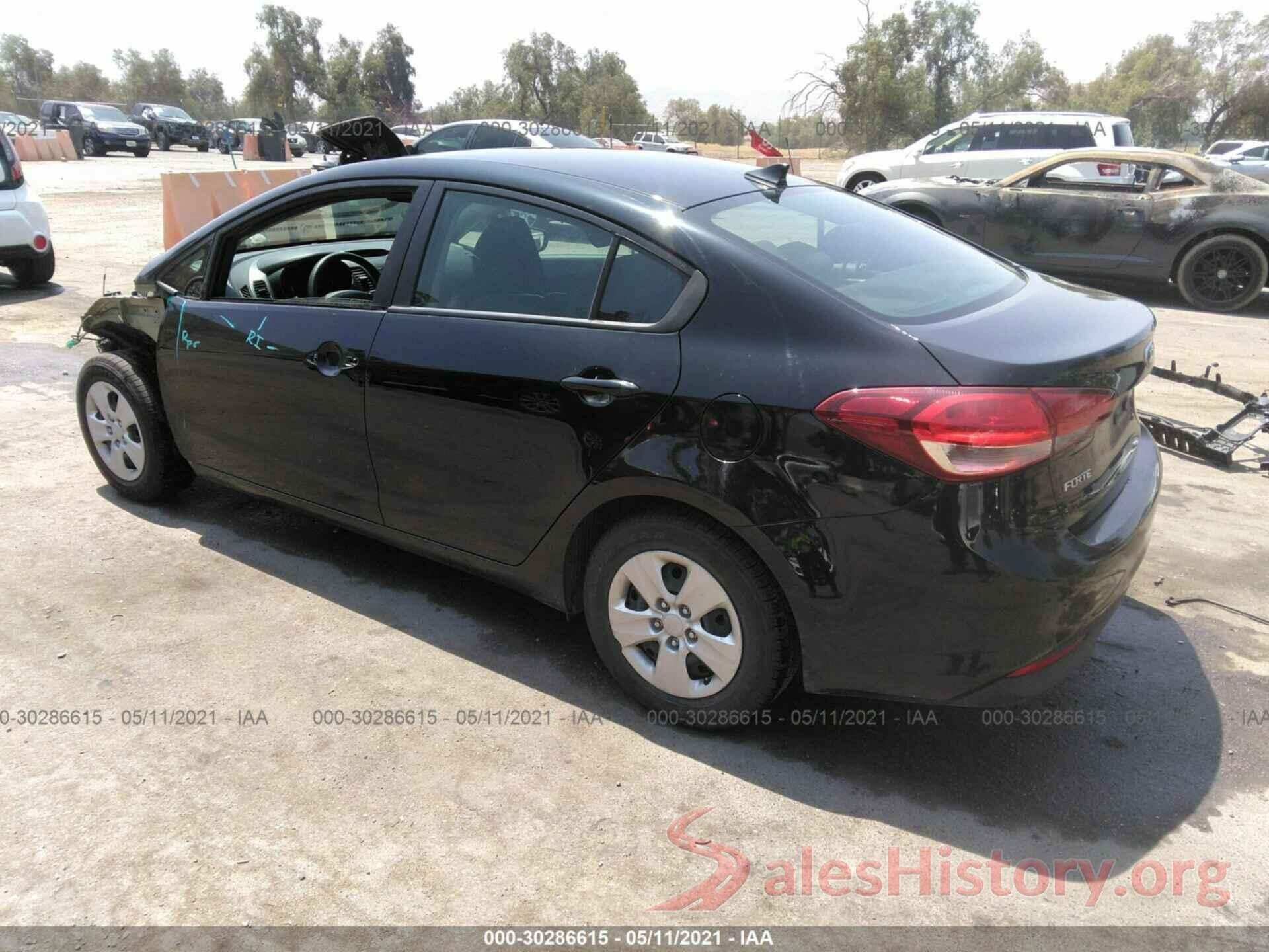 3KPFK4A70JE164543 2018 KIA FORTE