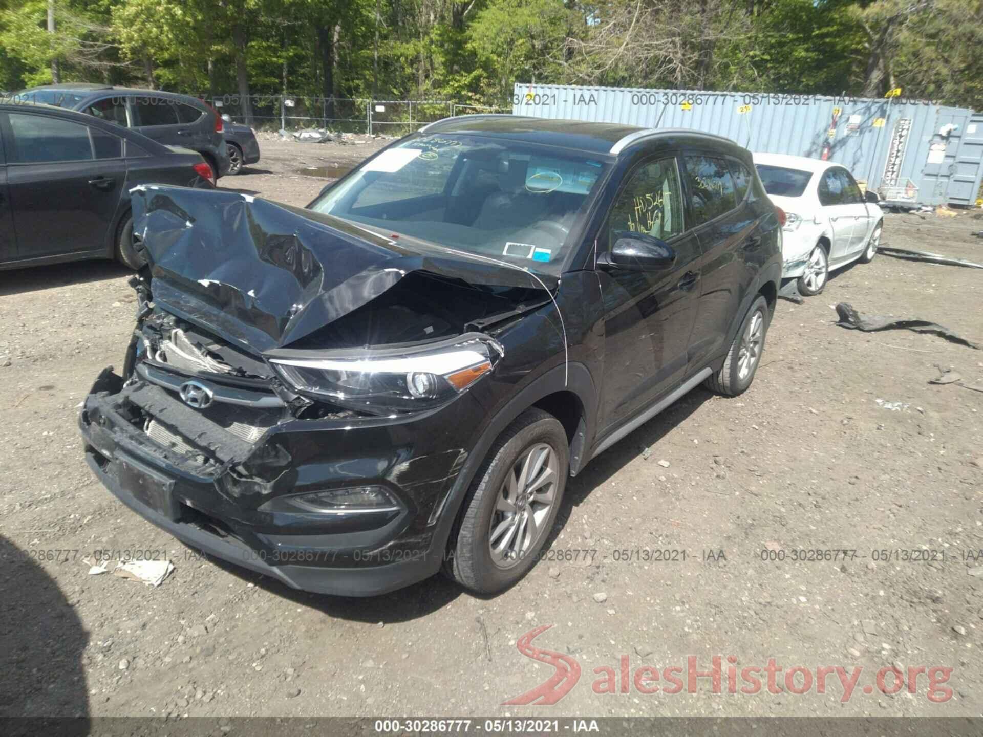 KM8J3CA46HU585424 2017 HYUNDAI TUCSON