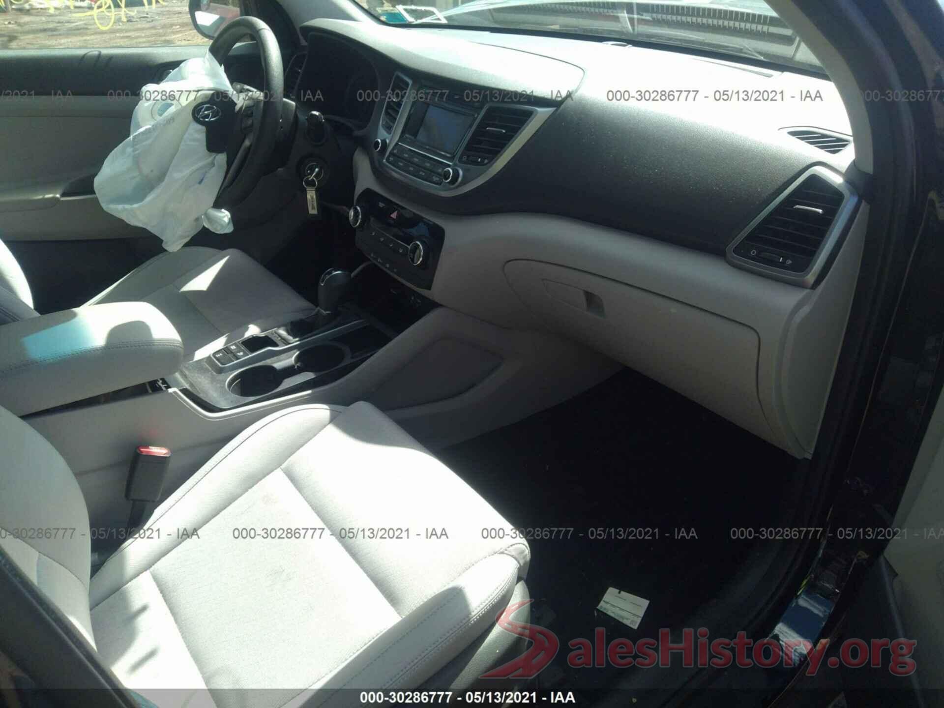 KM8J3CA46HU585424 2017 HYUNDAI TUCSON