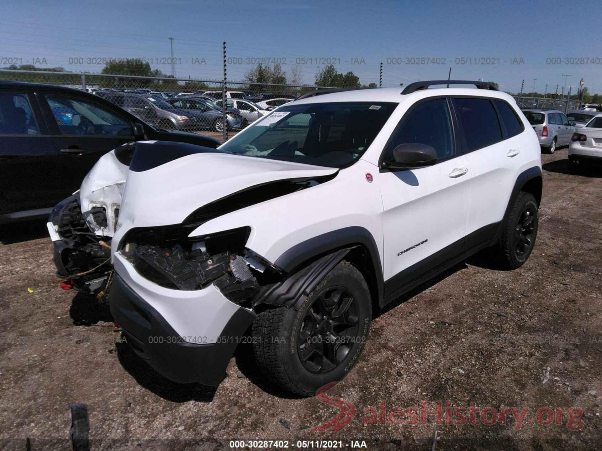 1C4PJMBX1KD237587 2019 JEEP CHEROKEE