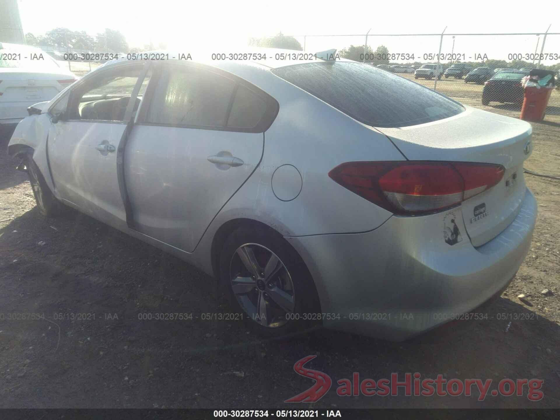 3KPFL4A71JE238744 2018 KIA FORTE