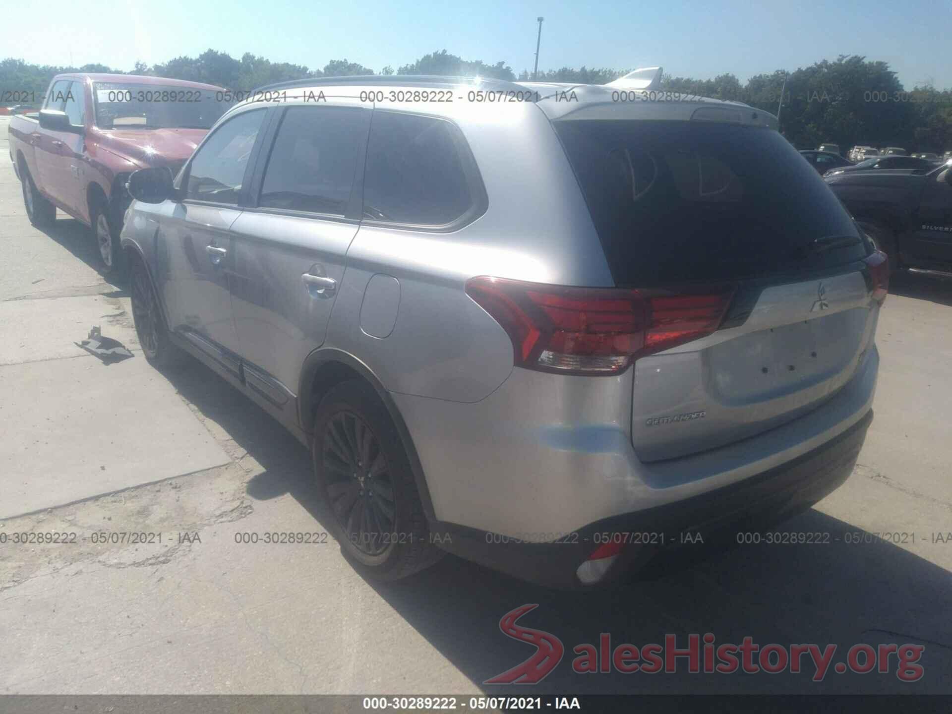 JA4AD3A33LJ000764 2020 MITSUBISHI OUTLANDER