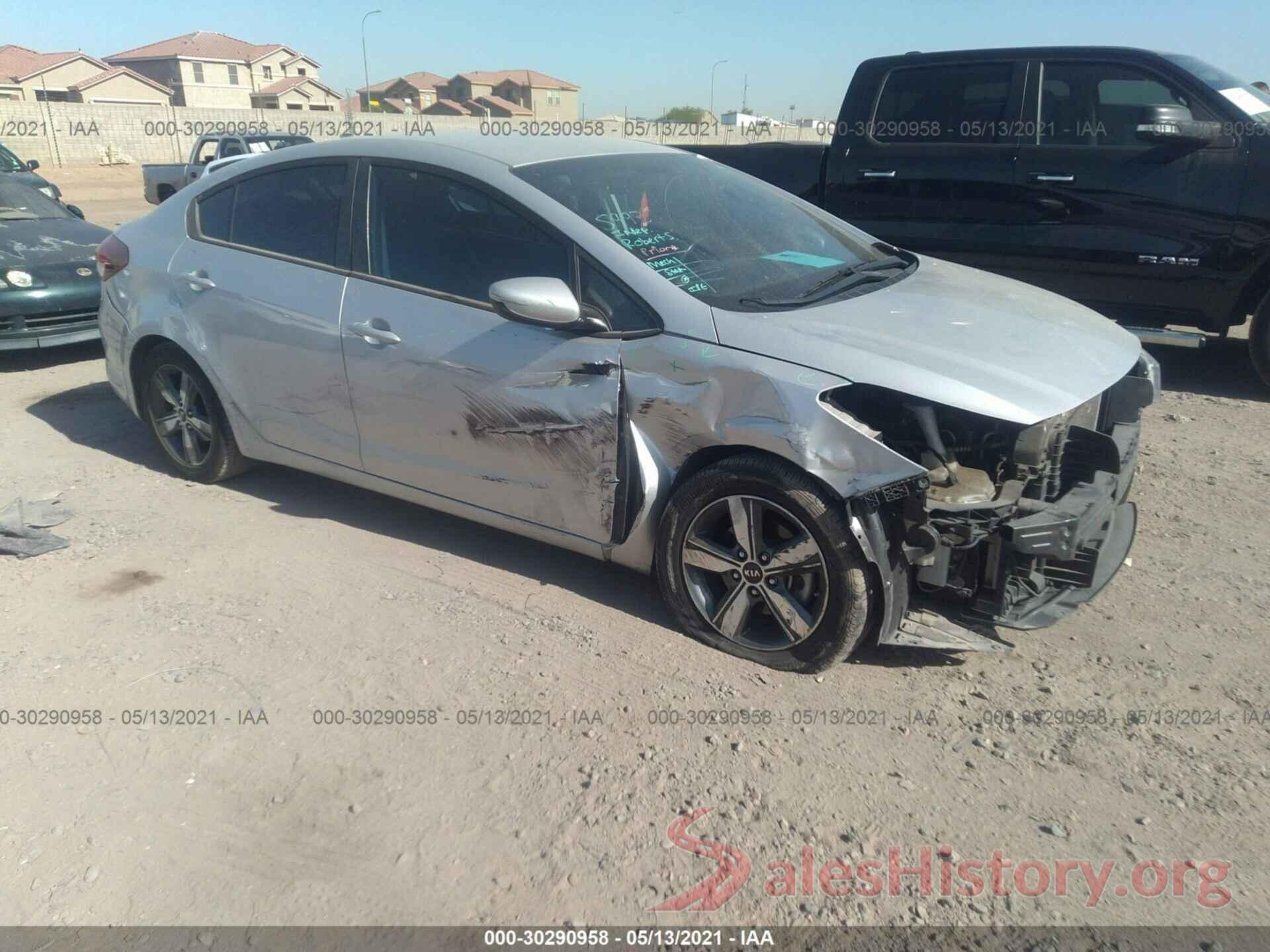 3KPFL4A72JE173872 2018 KIA FORTE