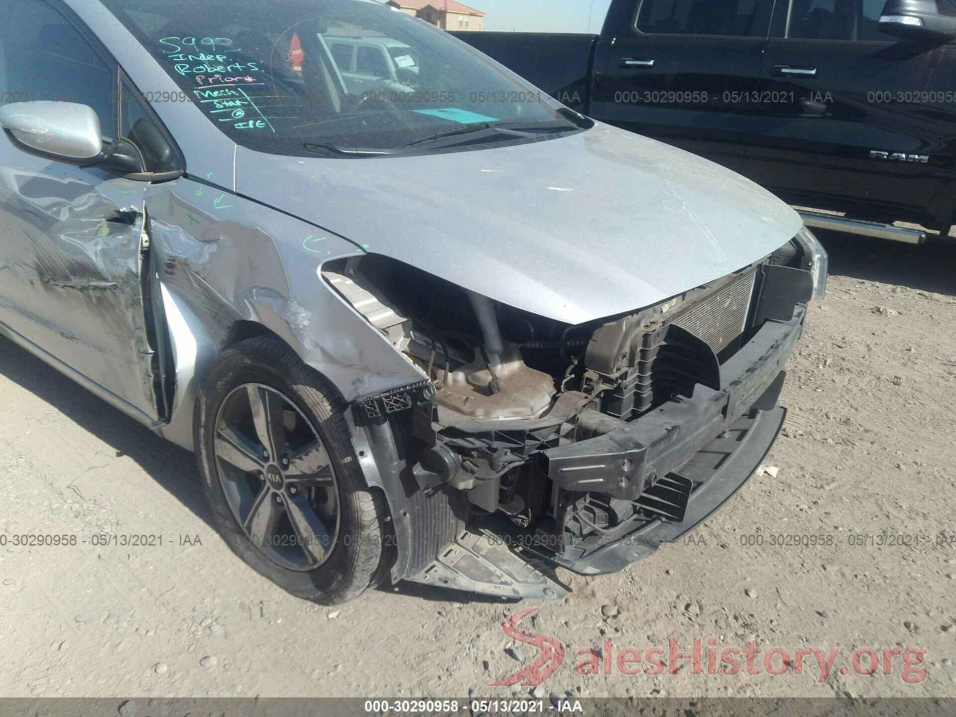 3KPFL4A72JE173872 2018 KIA FORTE